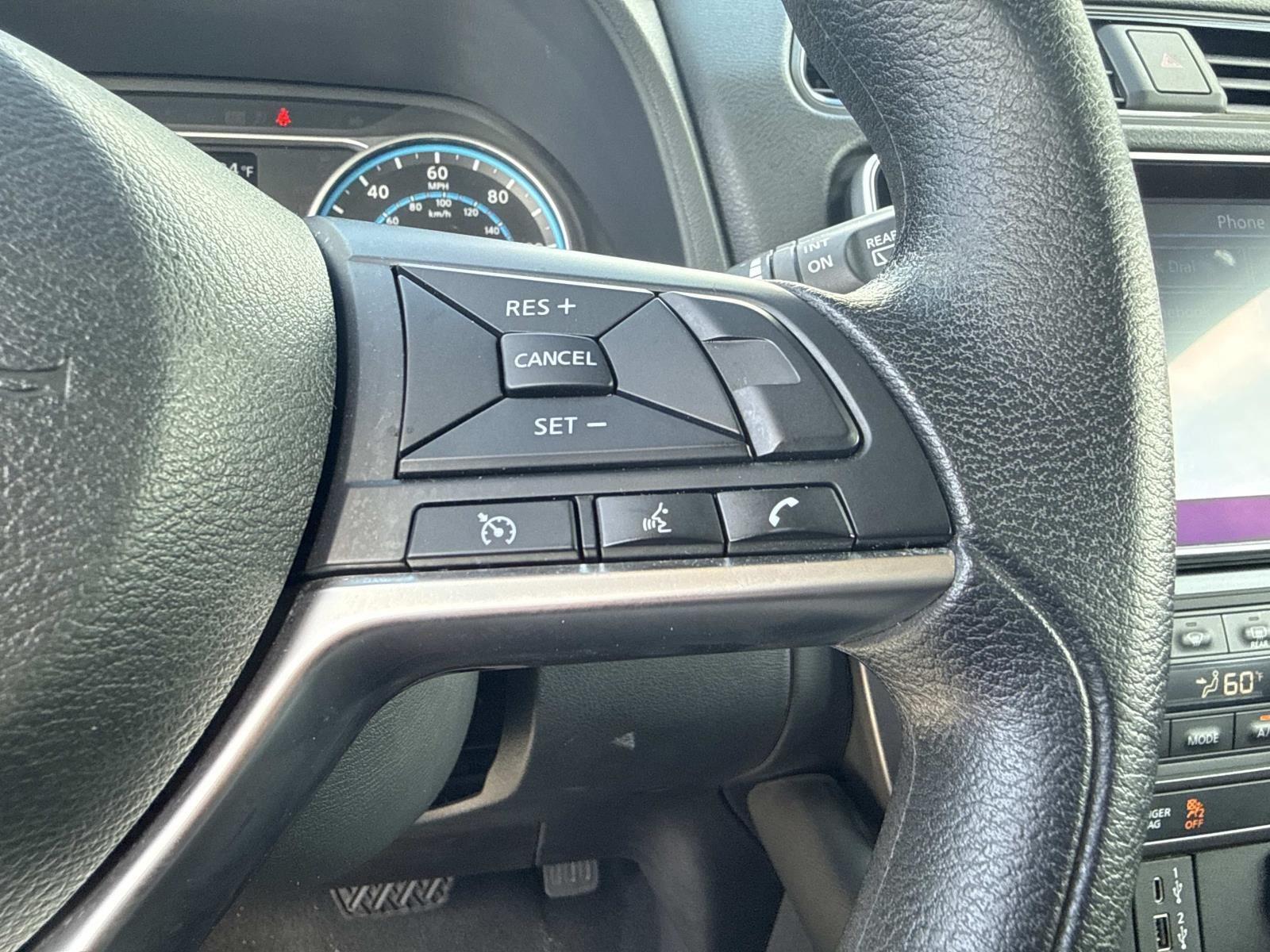 2022 Nissan LEAF S