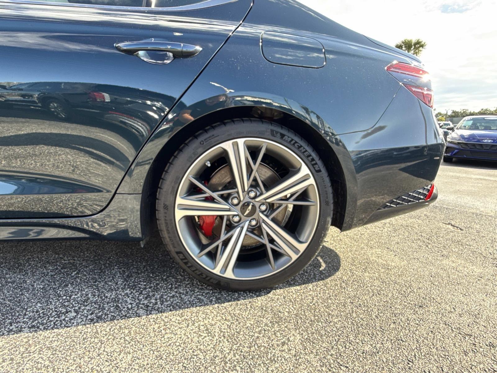 2025 Genesis G70 2.5T