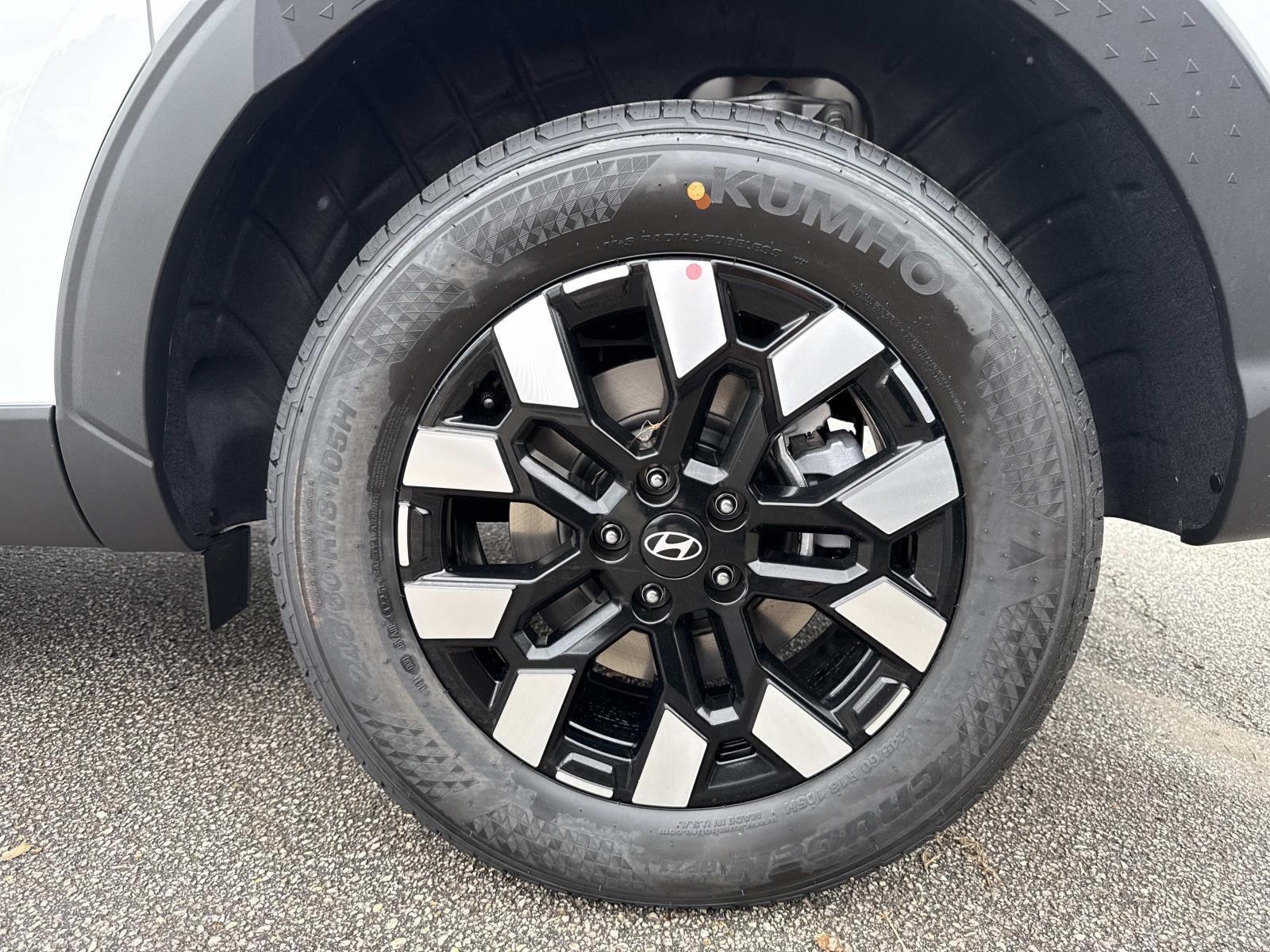 2026 Hyundai Santa Cruz SEL Activity