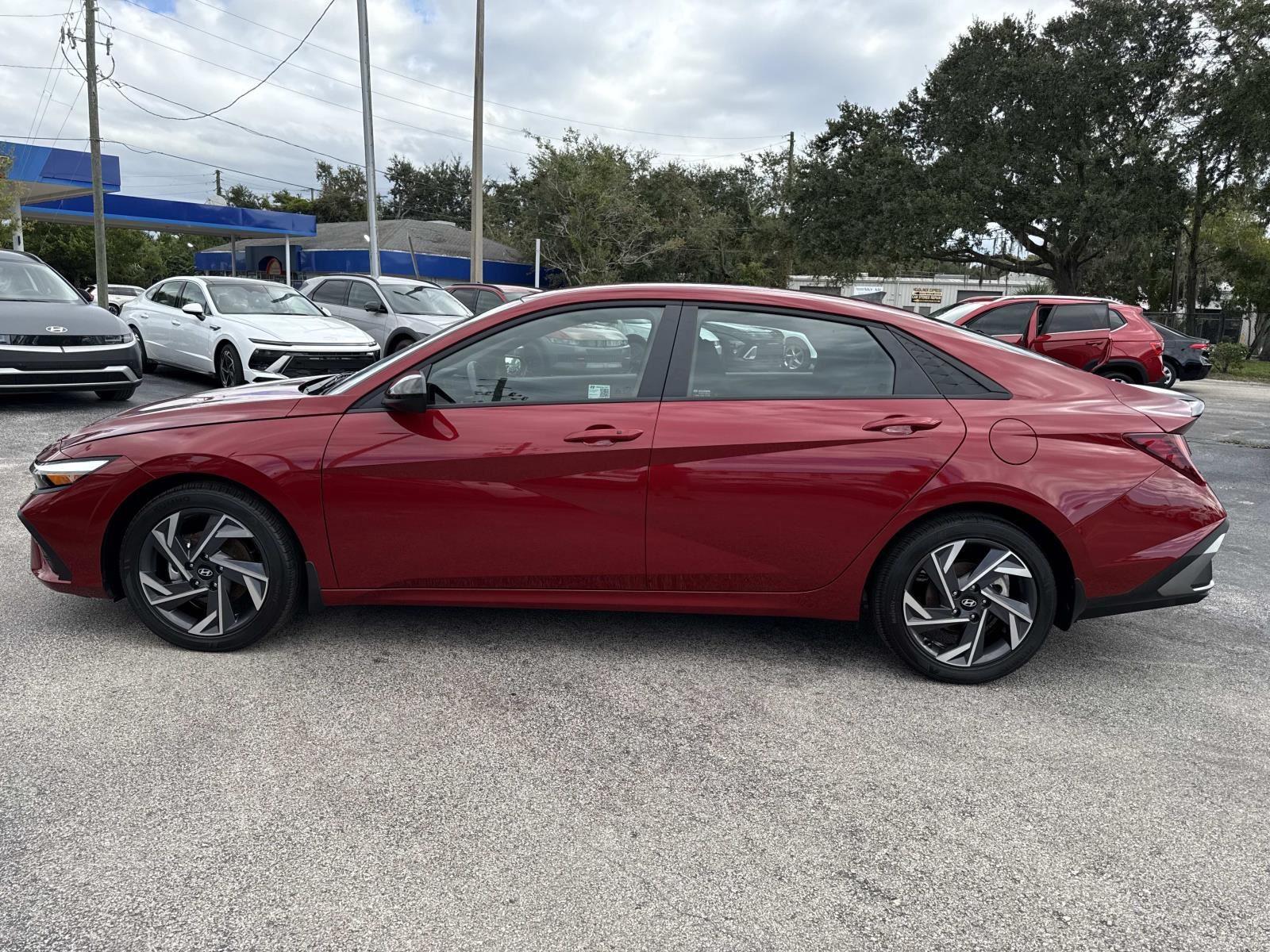 2025 Hyundai Elantra SEL Sport