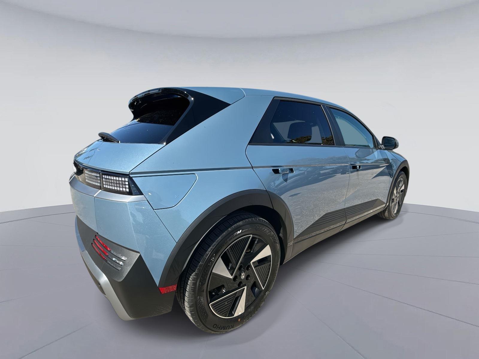 2026 Hyundai Ioniq 5 SEL photo 3