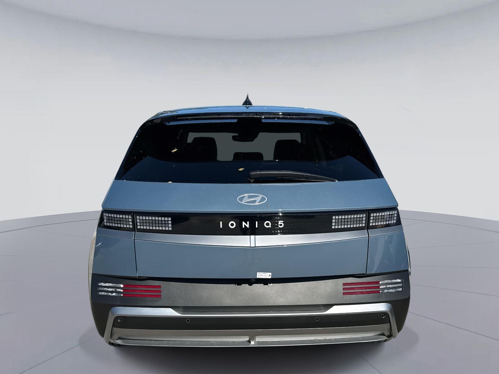 2026 Hyundai Ioniq 5 SEL photo 4