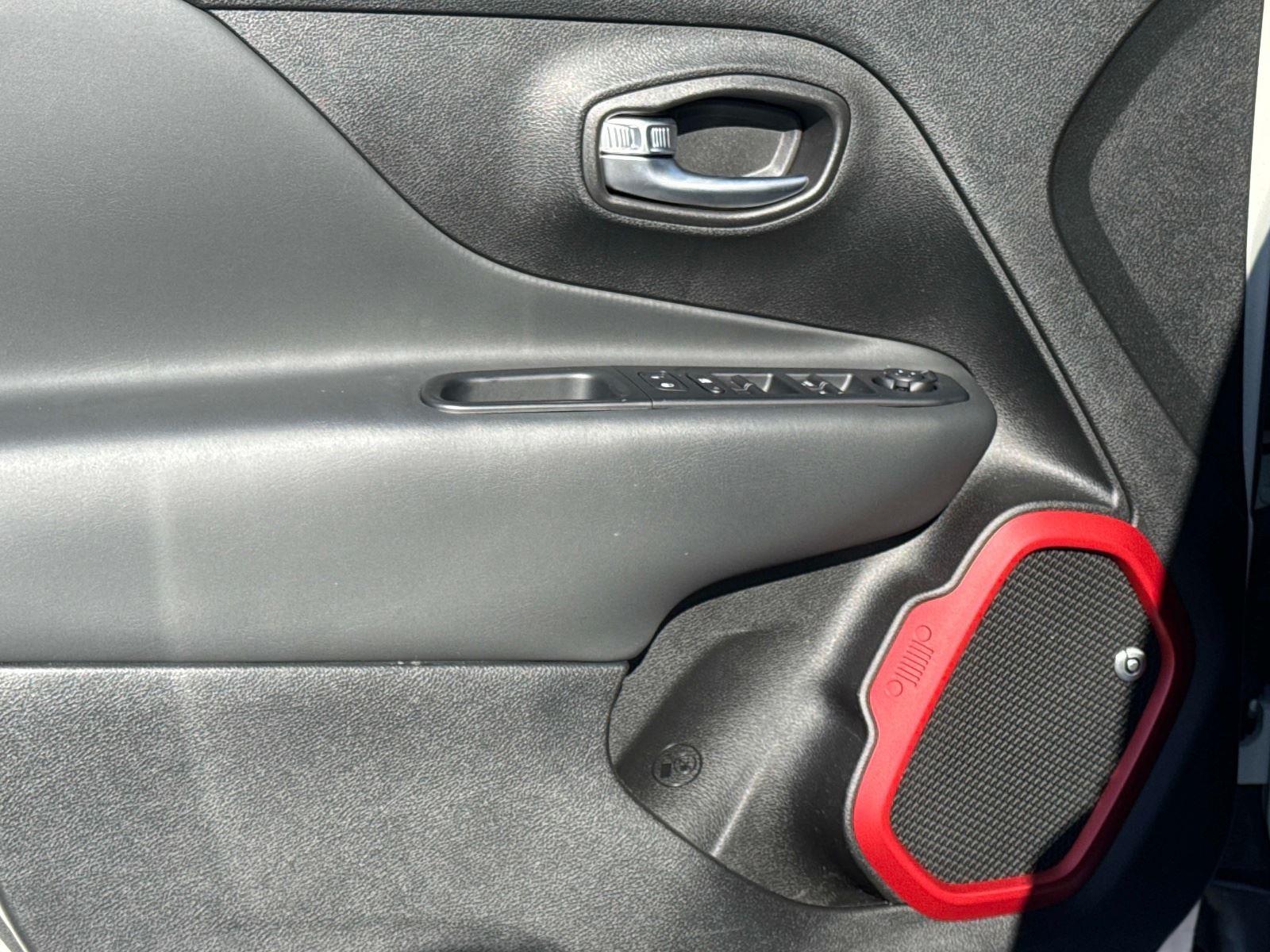 2018 Jeep Renegade Trailhawk