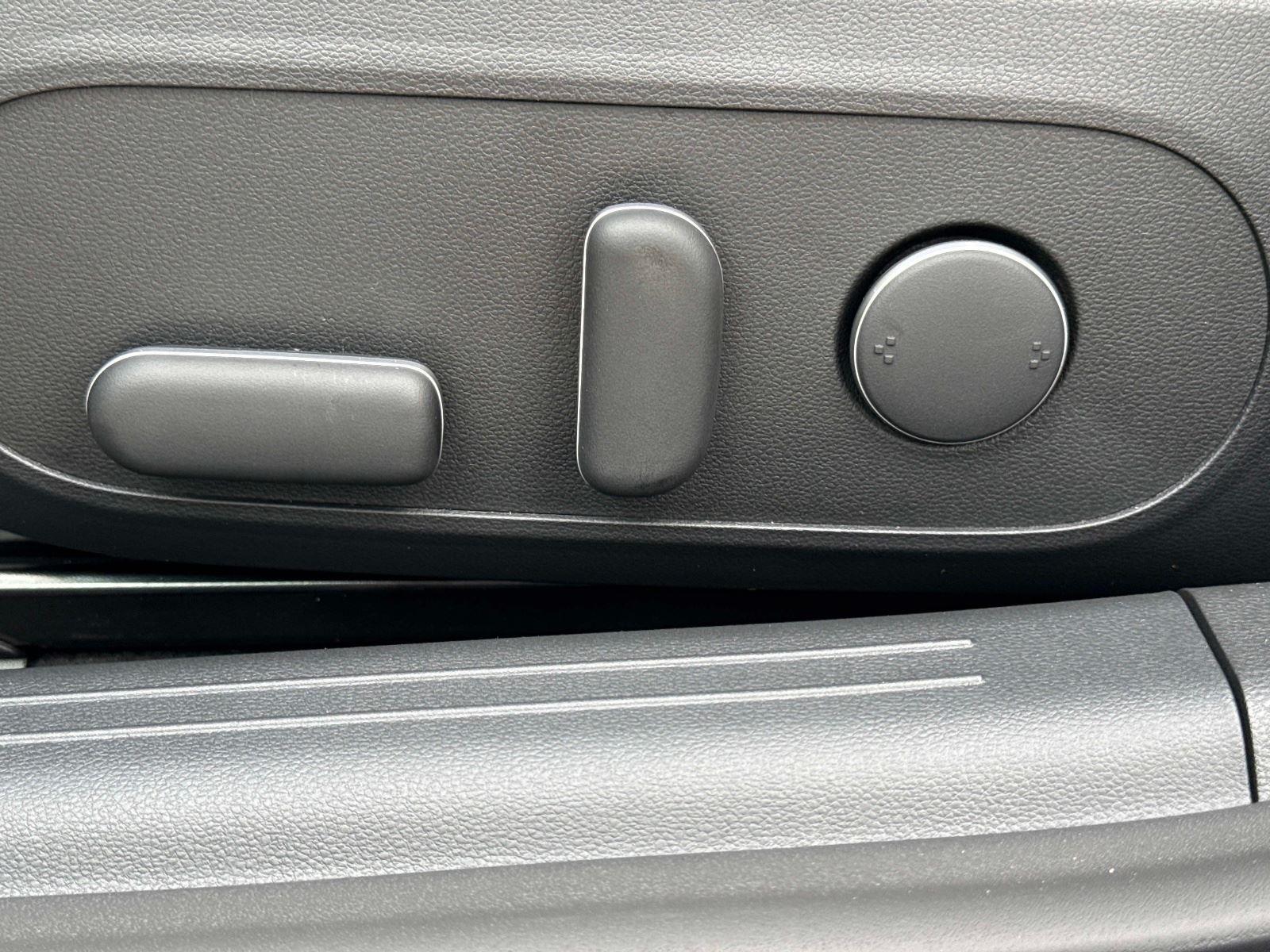 2025 Hyundai IONIQ 6 SE