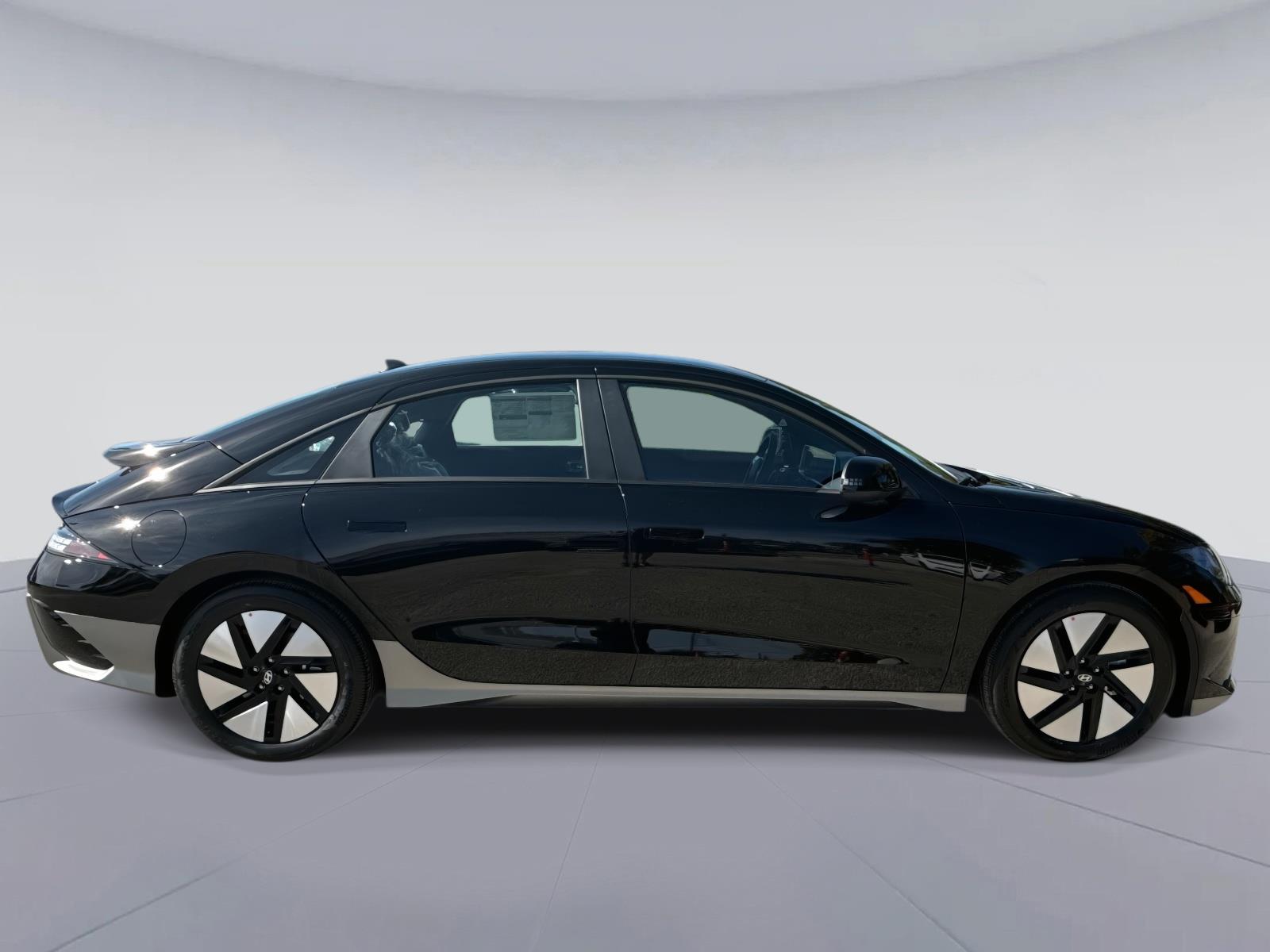 2025 Hyundai IONIQ 6 SE