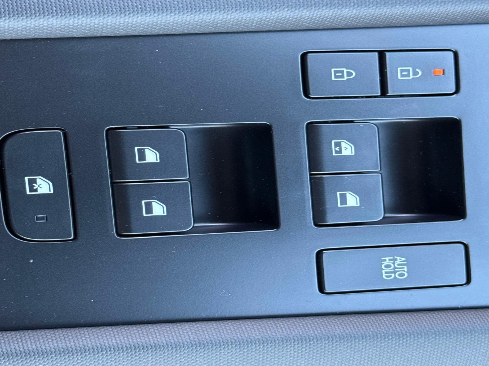 2025 Hyundai IONIQ 6 SE