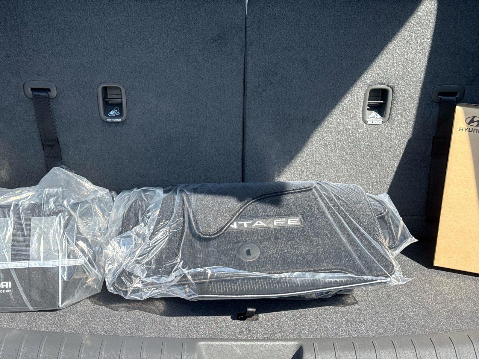 2026 Hyundai Santa Fe SE