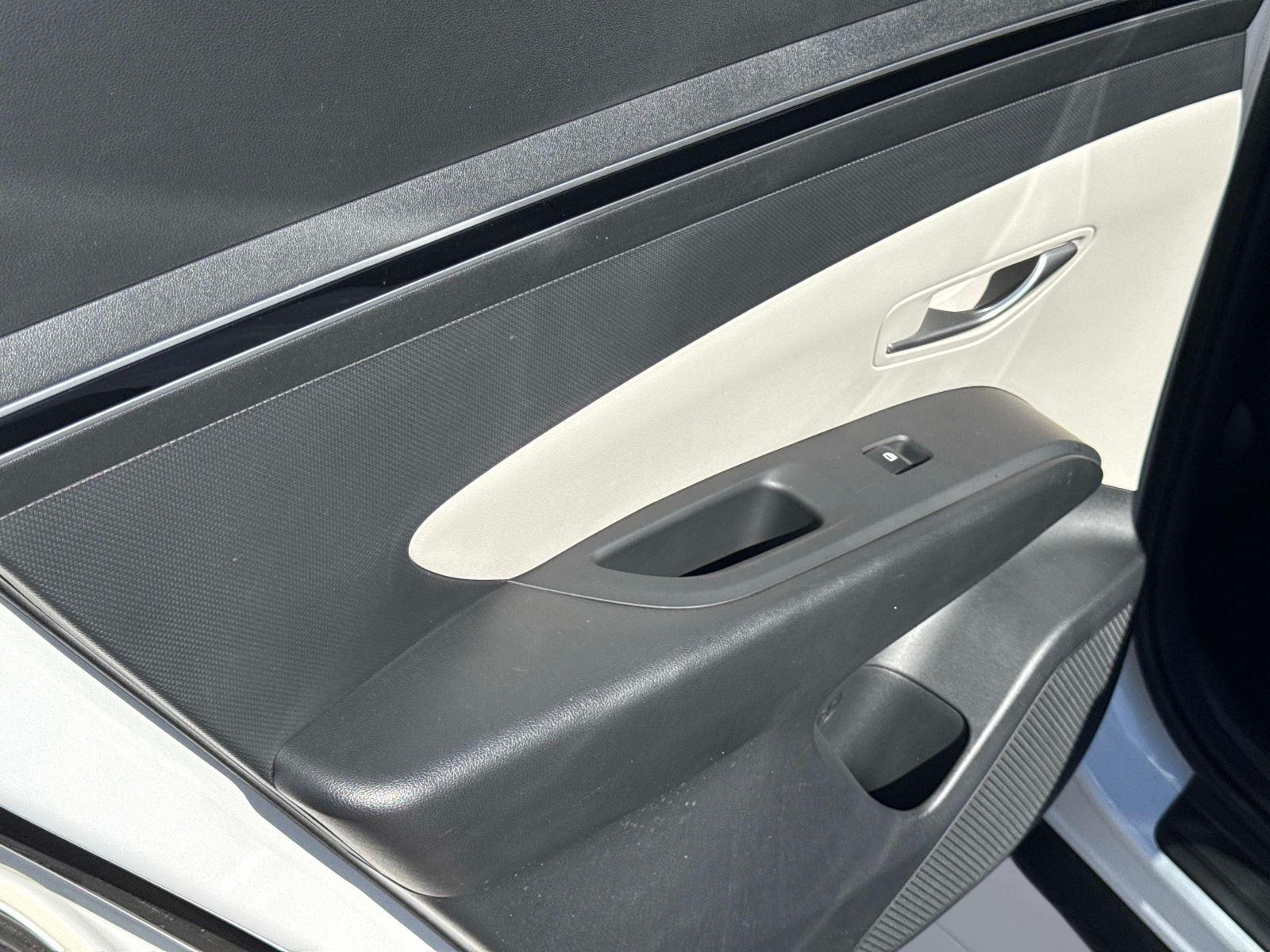 2022 Hyundai Tucson SE