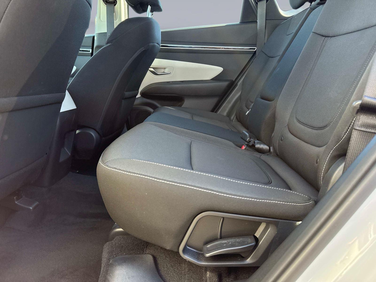 2022 Hyundai Tucson SE