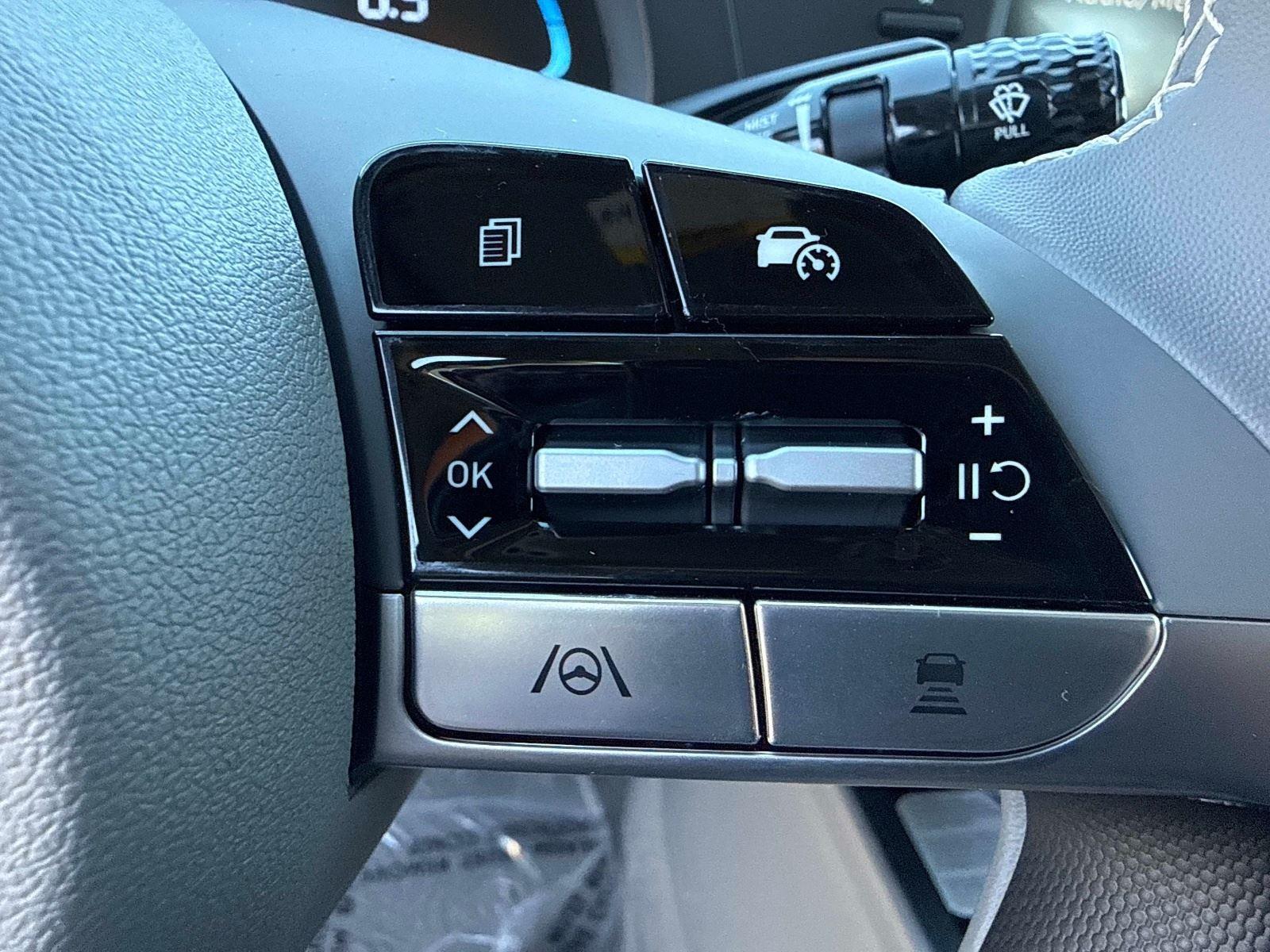 2026 HYUNDAI ELANTRA SEL SPO