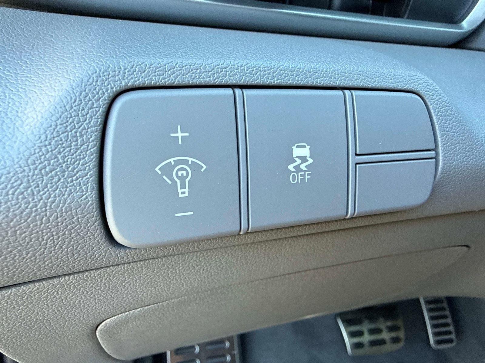 2026 HYUNDAI ELANTRA SEL SPO