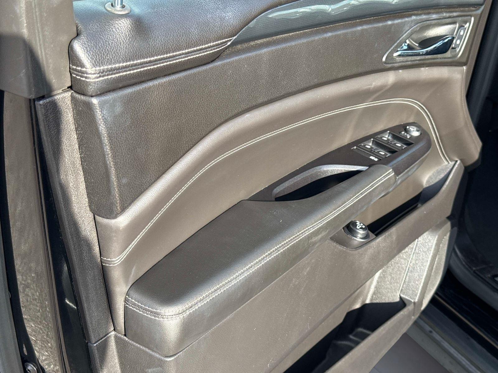 2016 Cadillac SRX Performance Collection