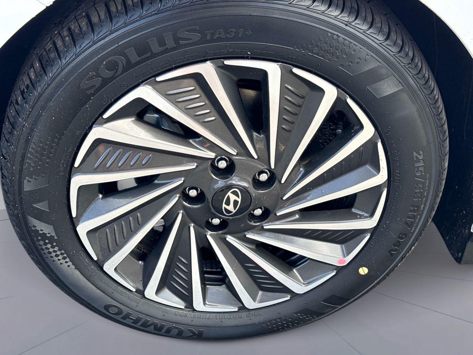 2026 Hyundai Sonata Hybrid Limited