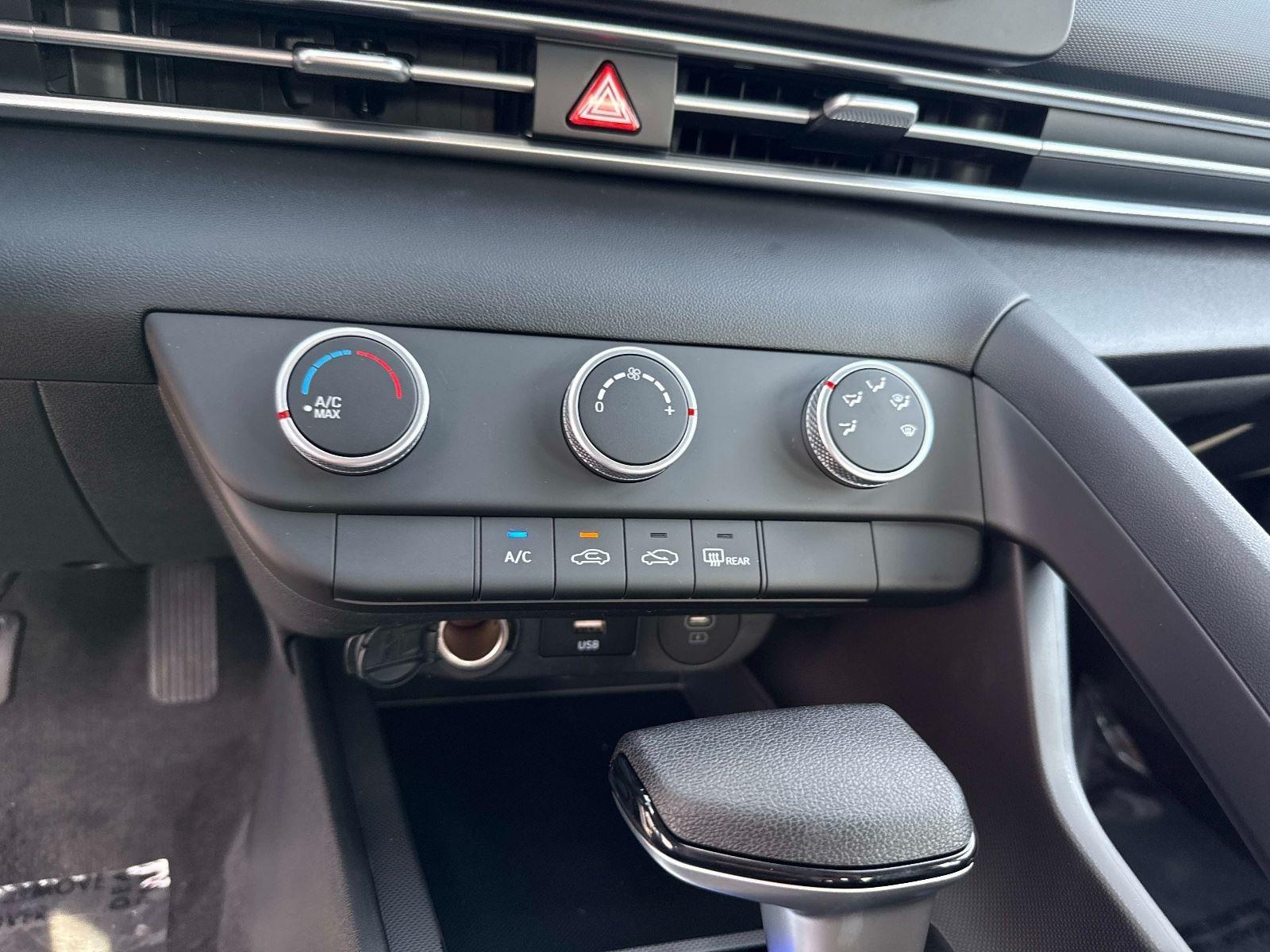 2026 Hyundai Elantra SE