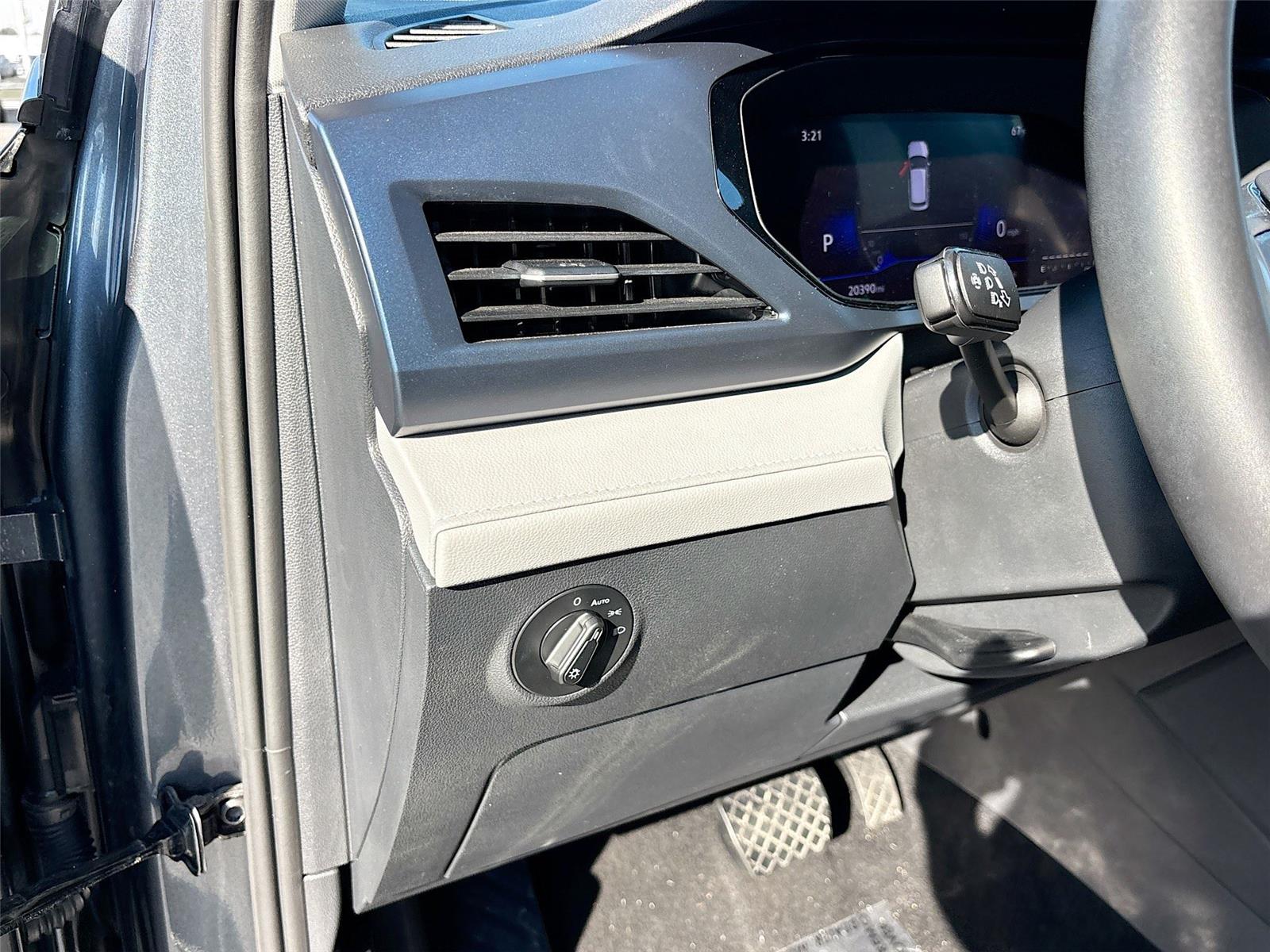 2024 VOLKSWAGEN TAOS SE