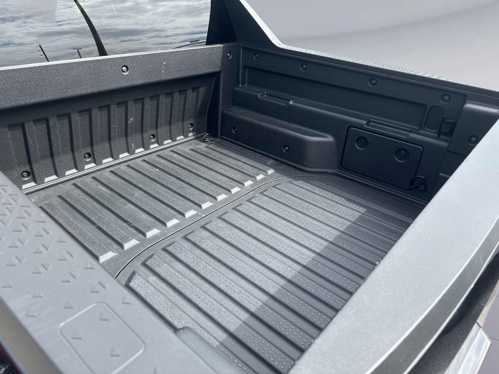 2024 Hyundai Santa Cruz SE