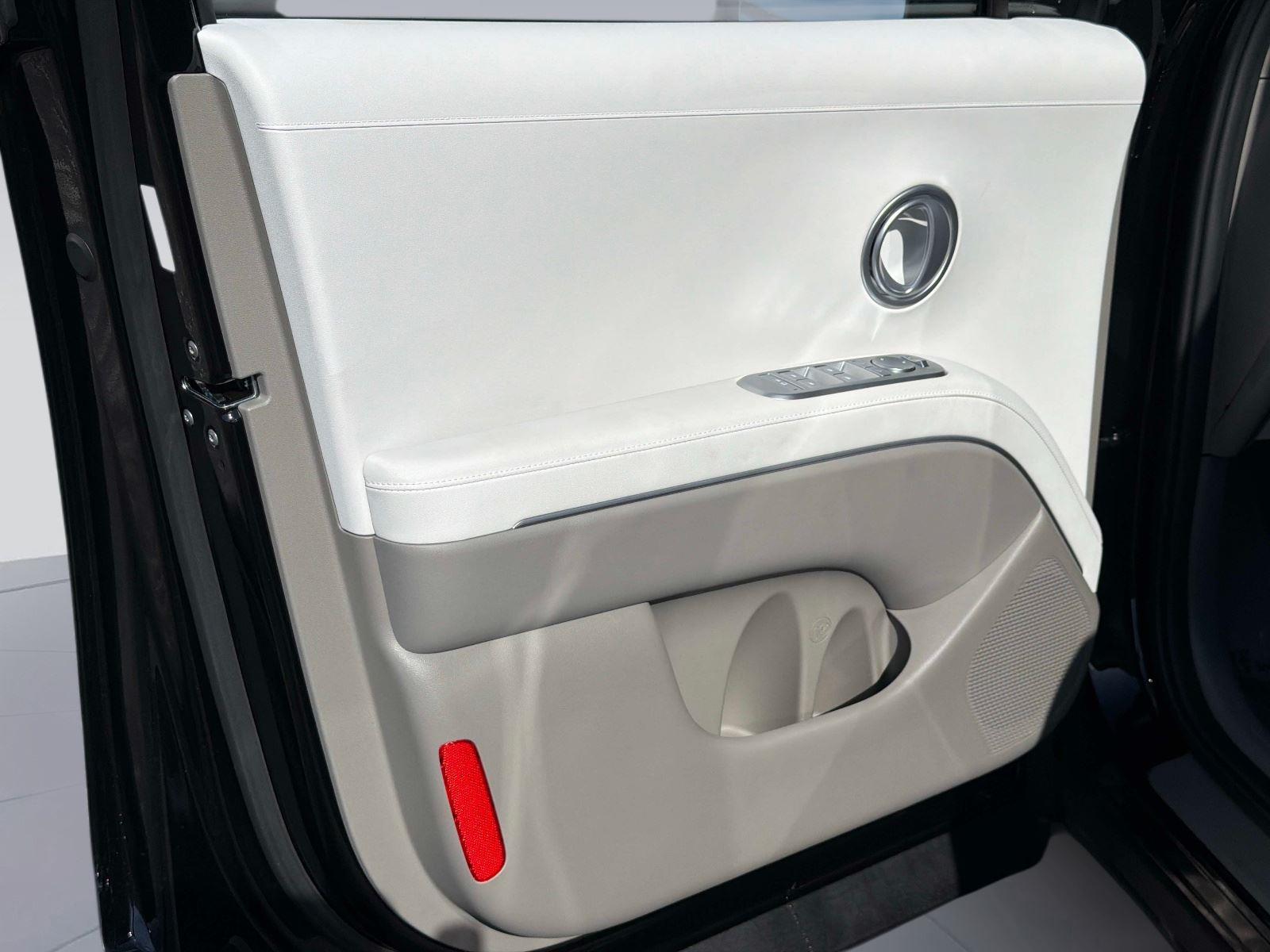 2026 Hyundai Palisade Hybrid Blue SEL 8P