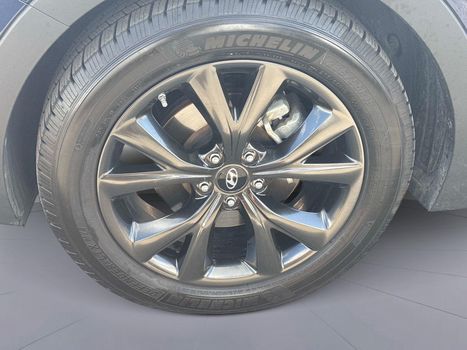 2017 Hyundai Santa Fe Sport 2.0T Ultimate