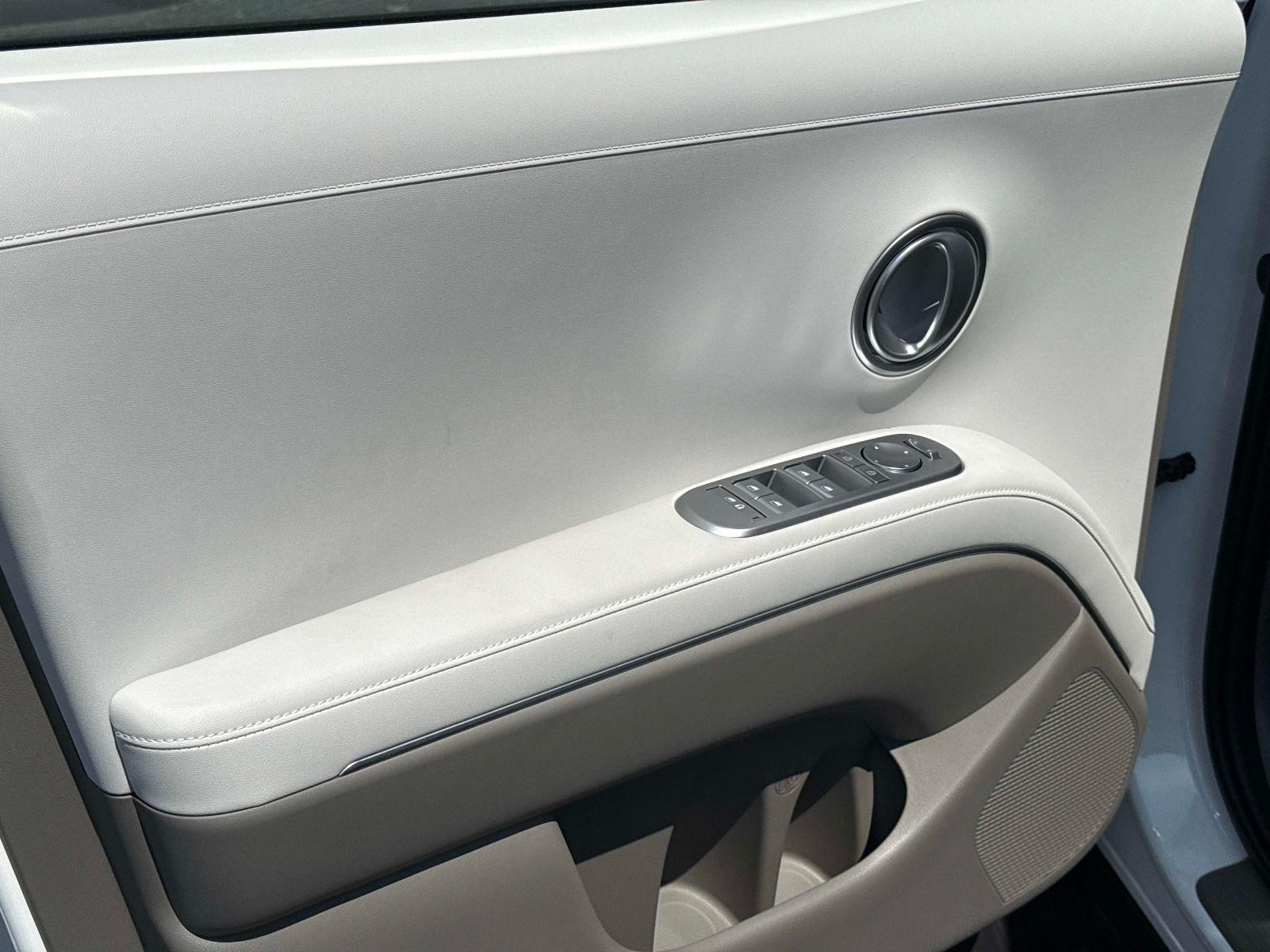 2026 Hyundai Palisade Hybrid Blue SEL 8P