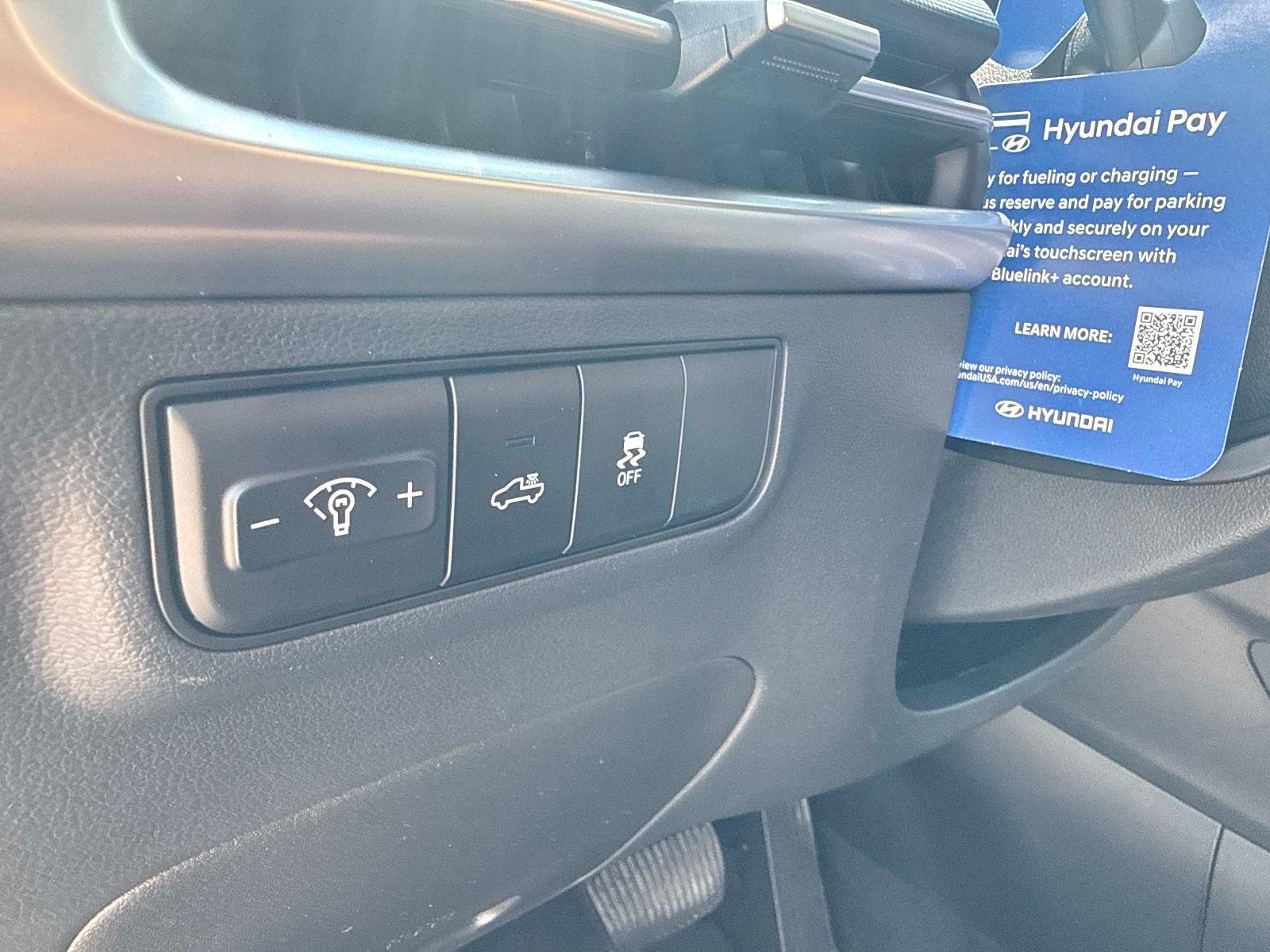 2026 Hyundai Santa Cruz SEL Activity