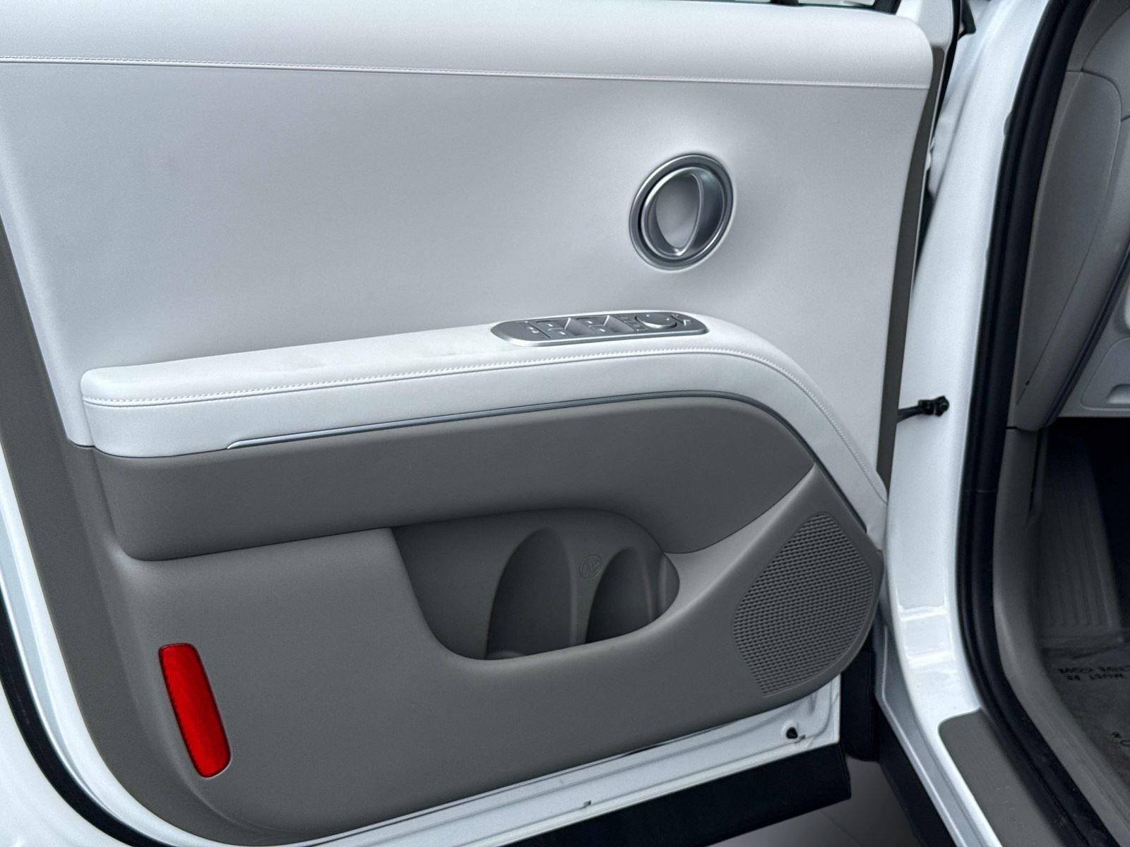 2026 Hyundai Palisade Hybrid Blue SEL 8P