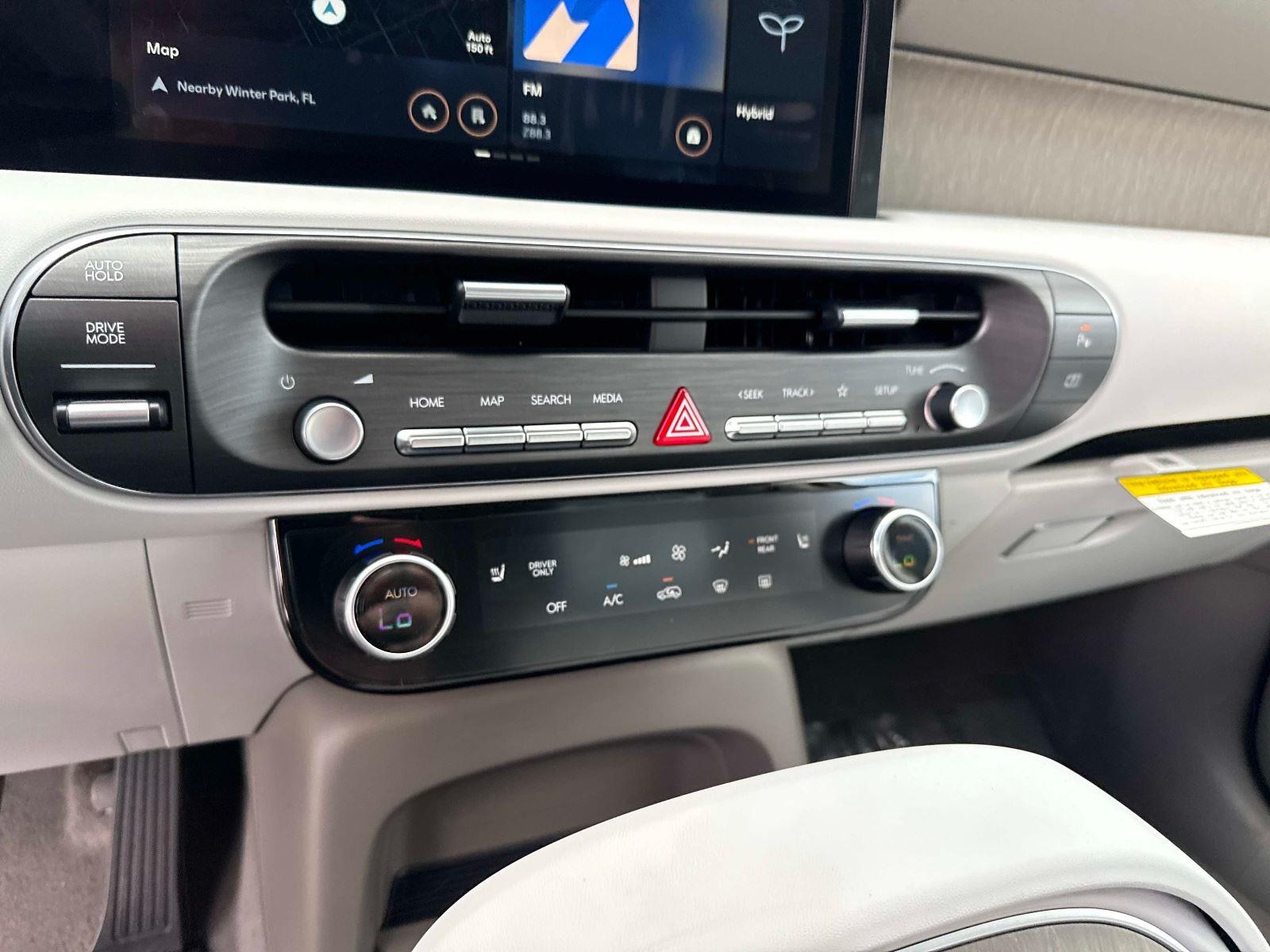 2026 Hyundai Palisade Hybrid Blue SEL 8P