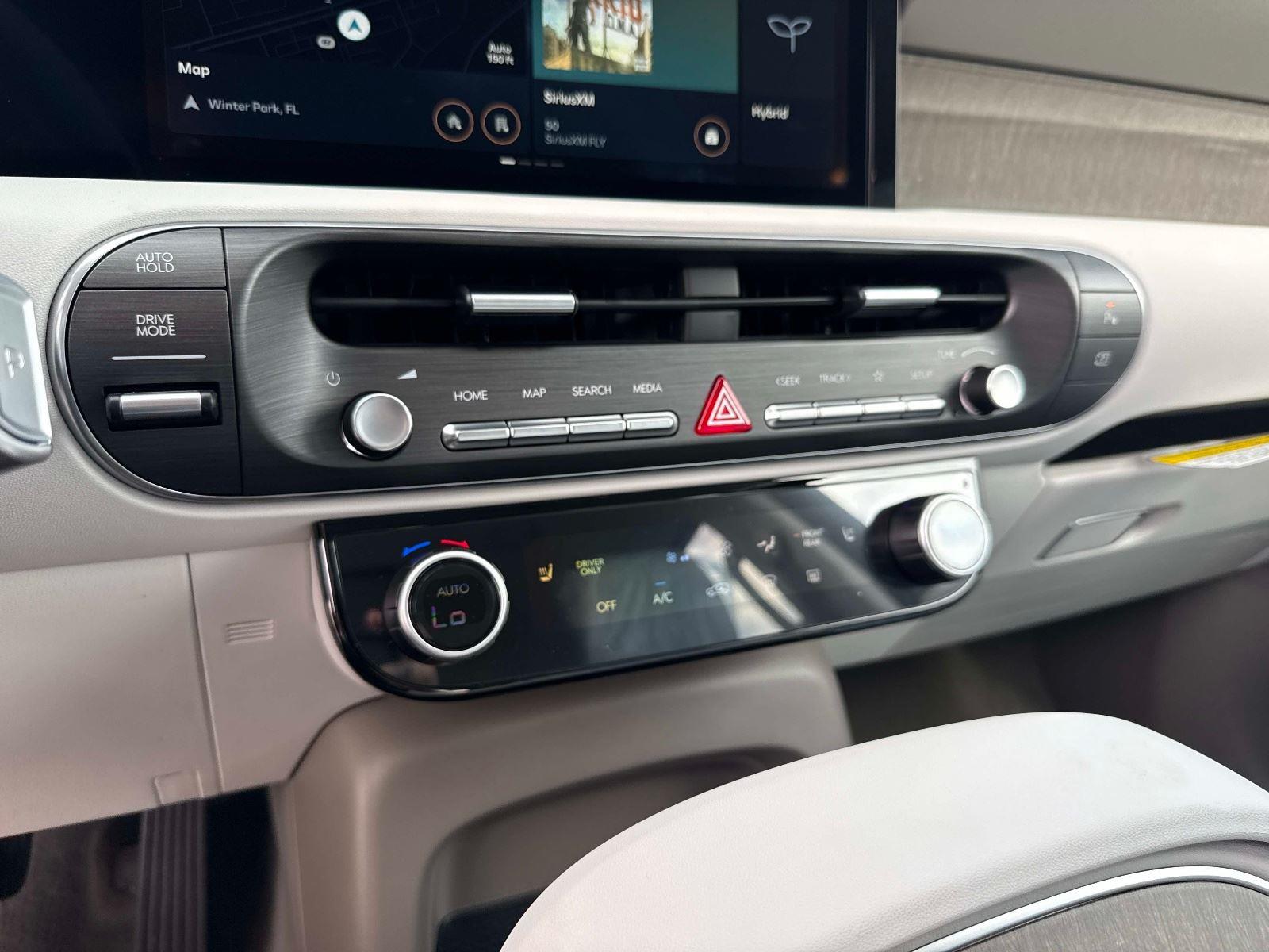 2026 Hyundai Palisade Hybrid Blue SEL 8P