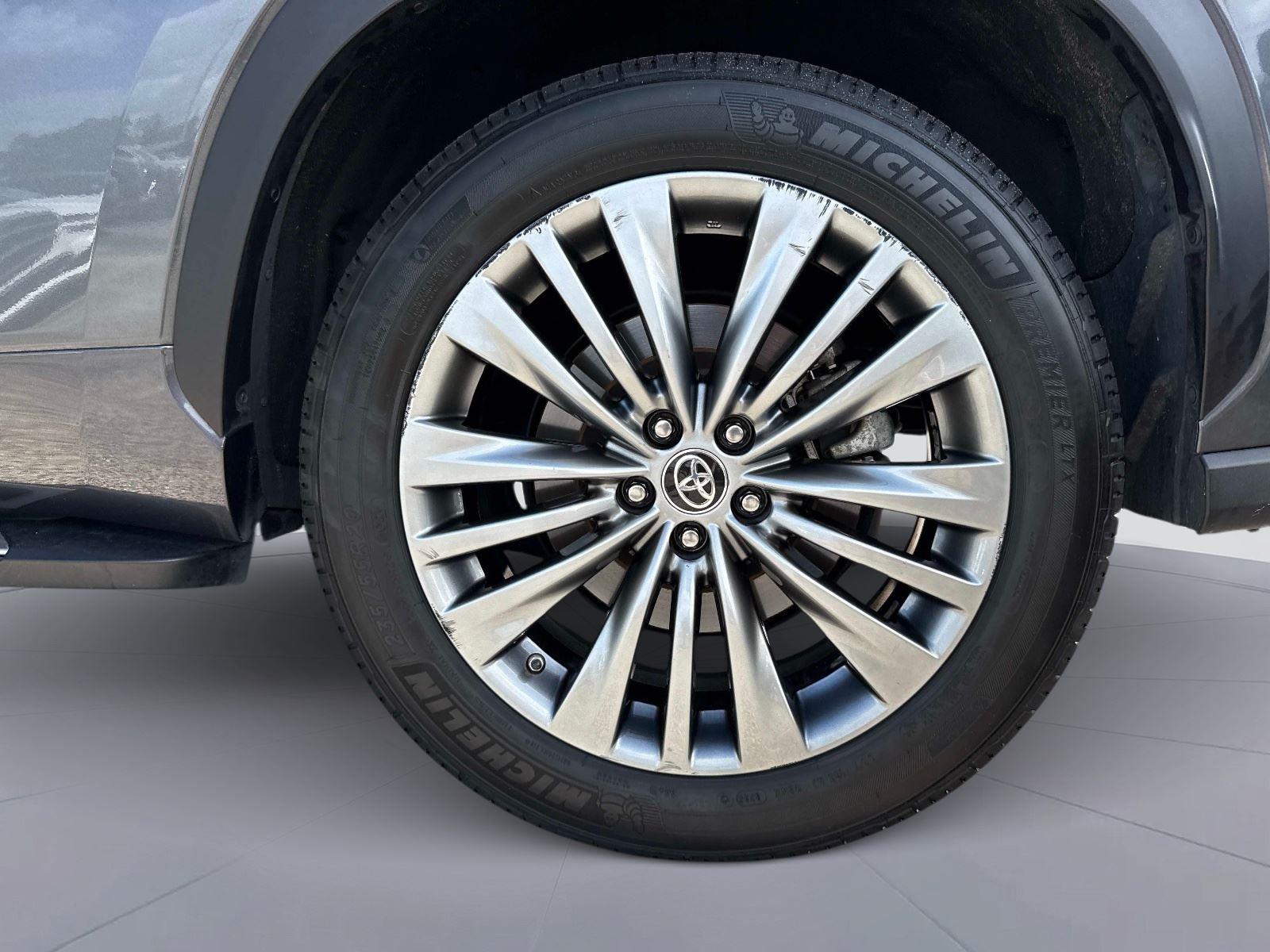 2020 Toyota Highlander Hybrid Platinum