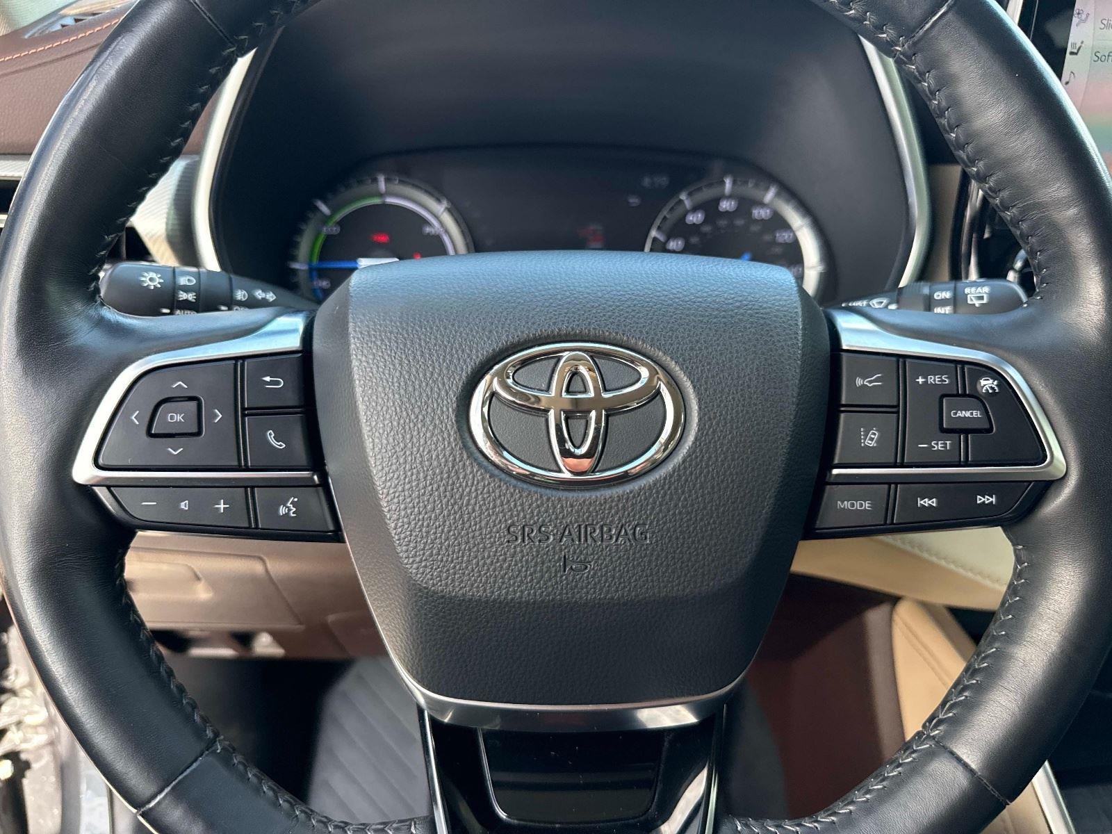 2020 Toyota Highlander Hybrid Platinum