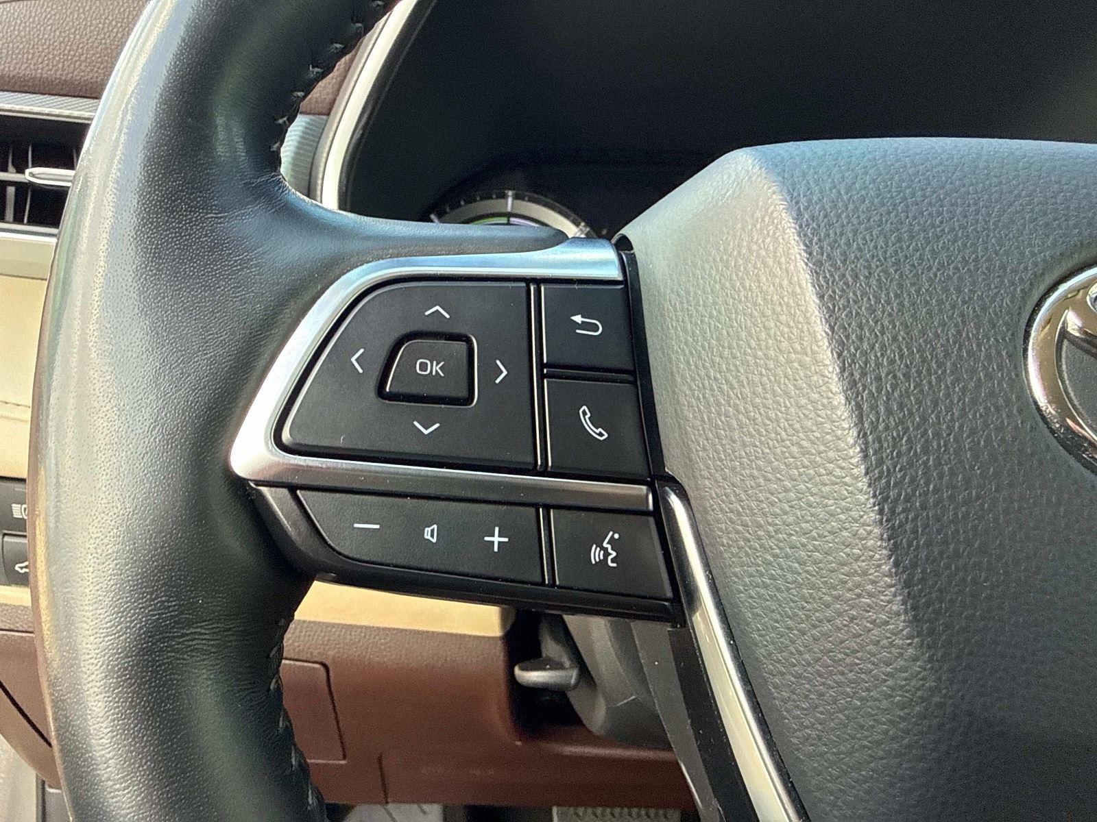 2020 Toyota Highlander Hybrid Platinum