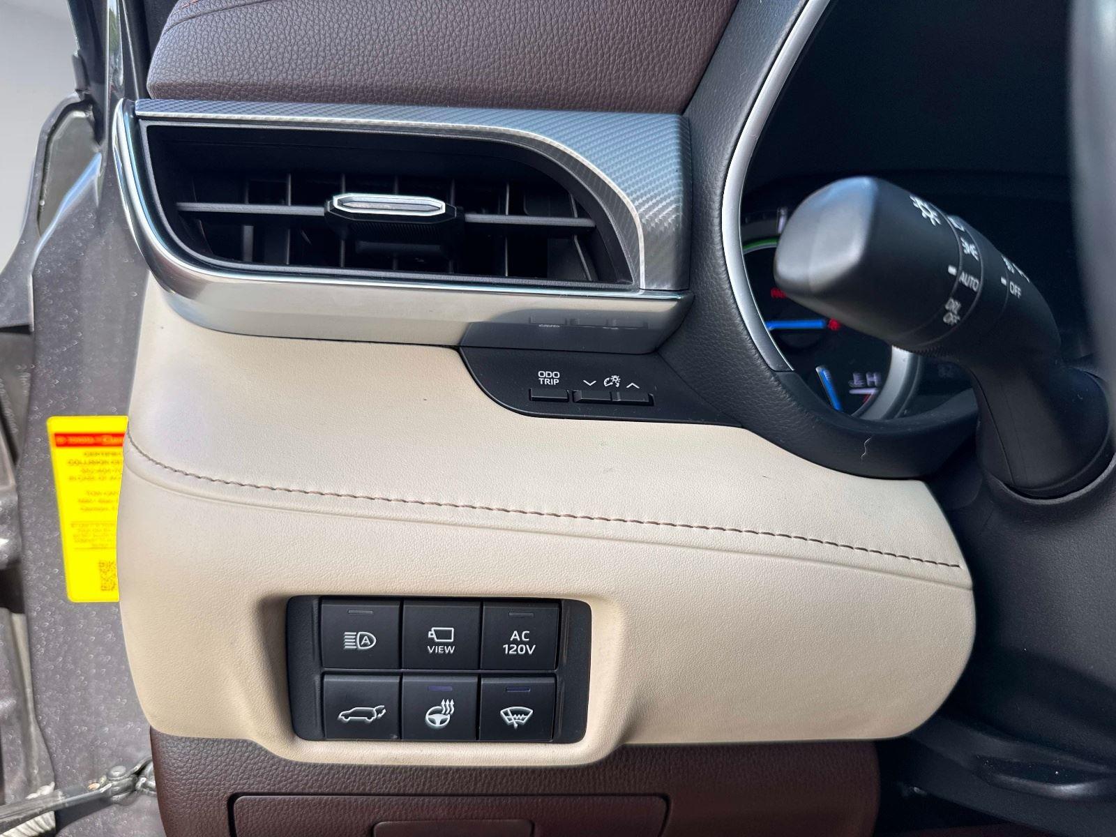 2020 Toyota Highlander Hybrid Platinum