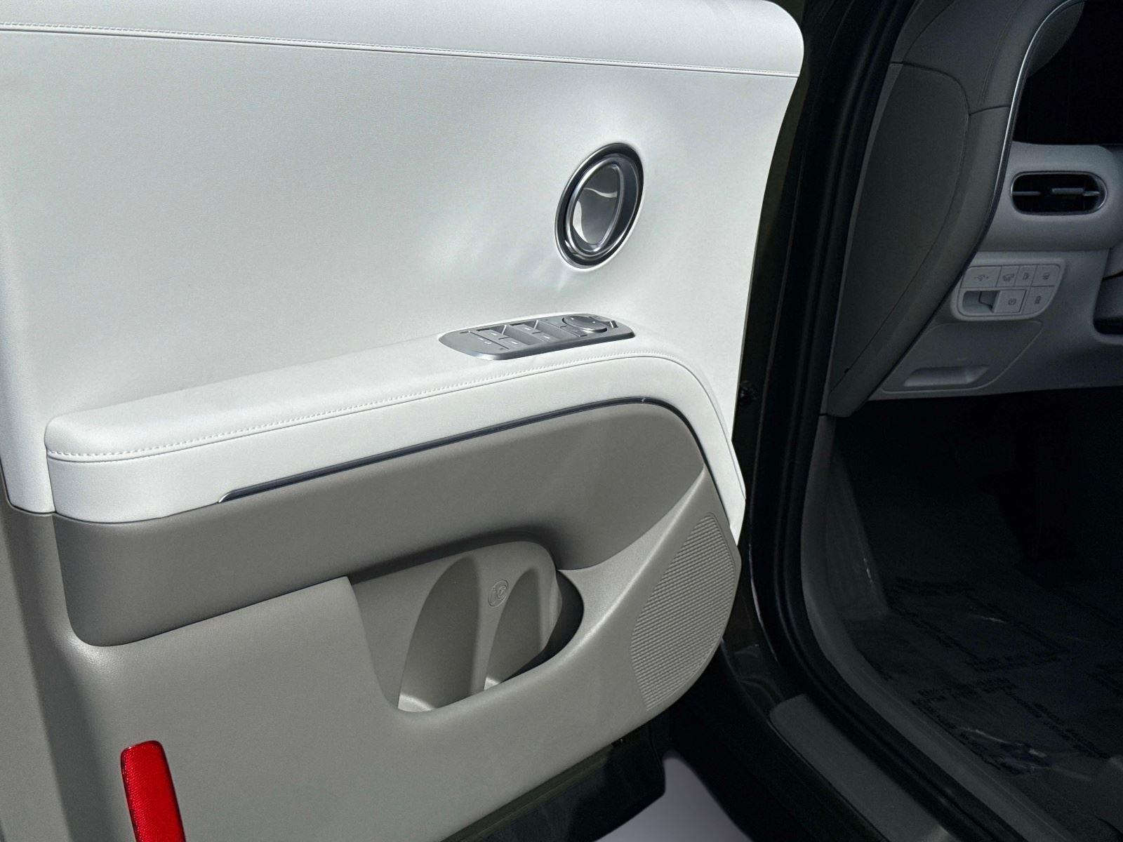 2026 Hyundai Palisade Hybrid Blue SEL 8P