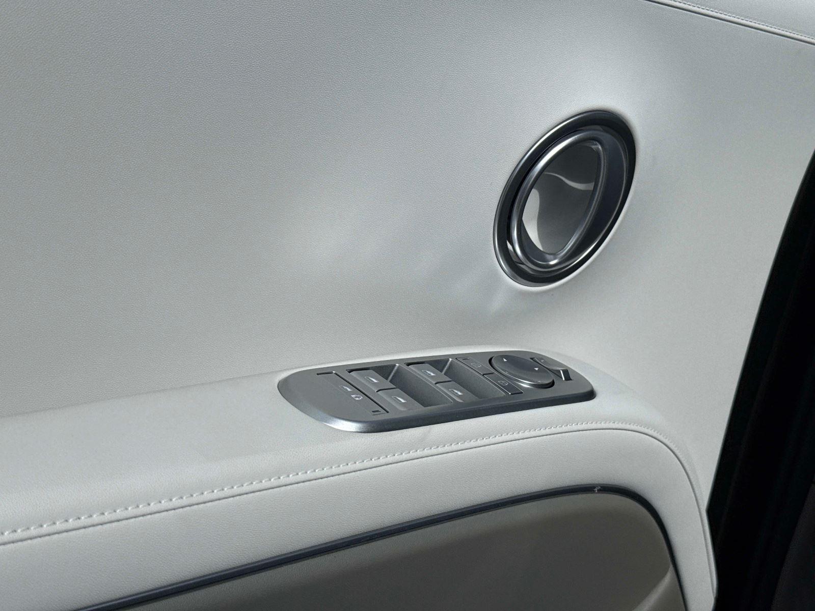 2026 Hyundai Palisade Hybrid Blue SEL 8P