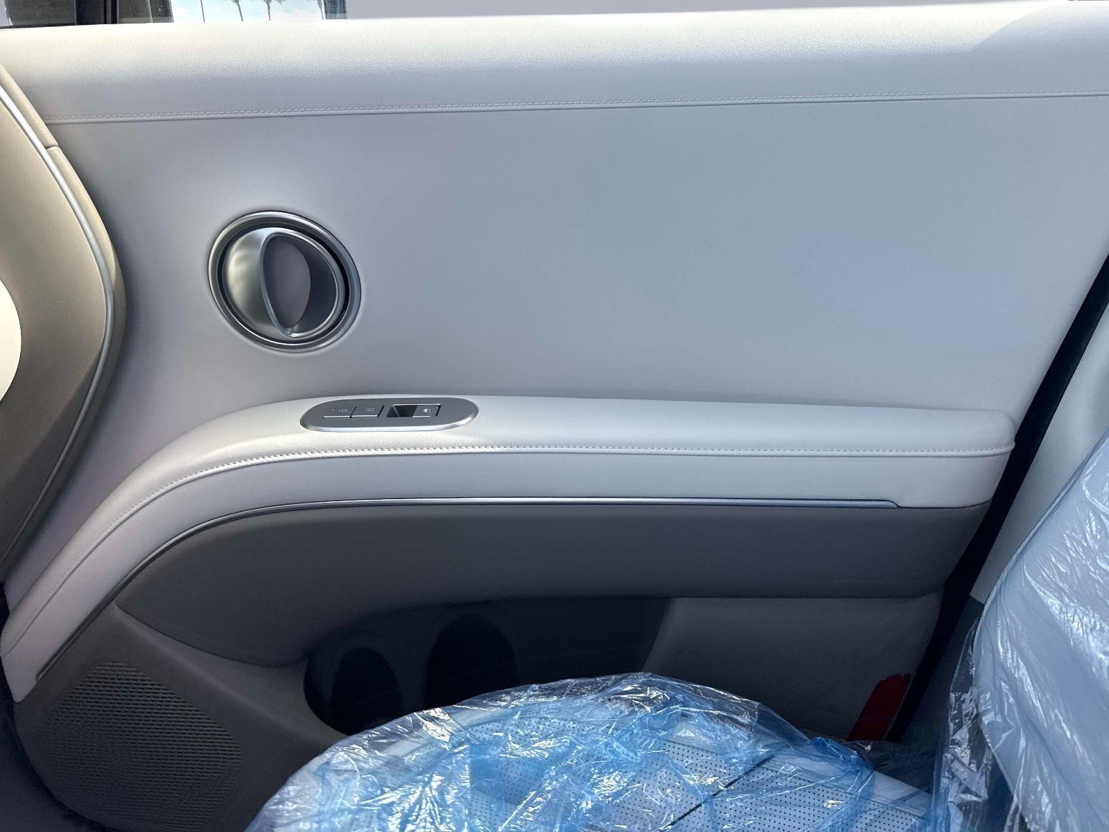 2026 Hyundai Palisade Hybrid Blue SEL 8P