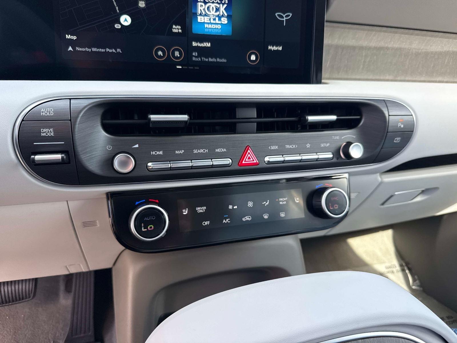 2026 Hyundai Palisade Hybrid Blue SEL 8P