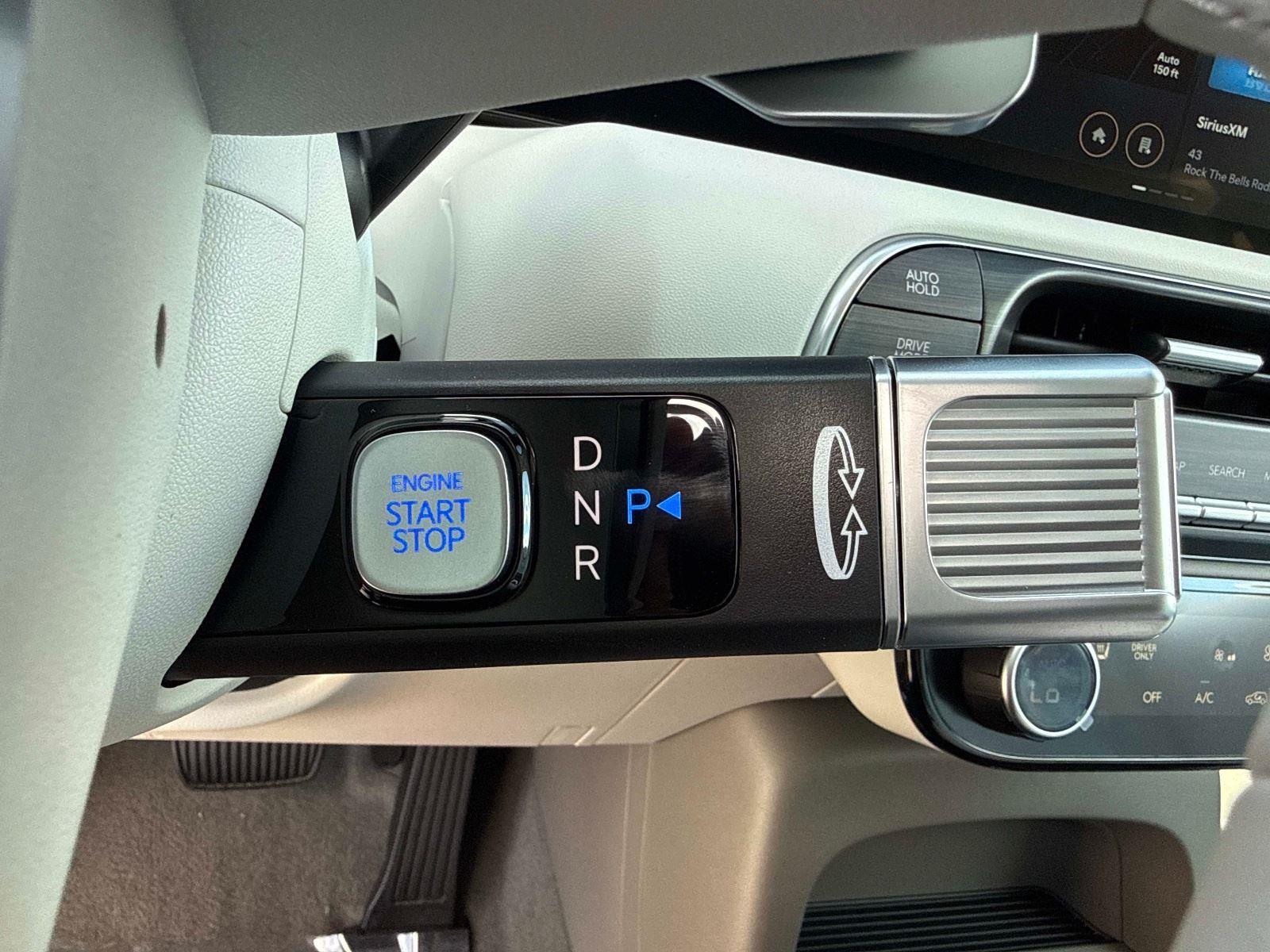 2026 Hyundai Palisade Hybrid Blue SEL 8P