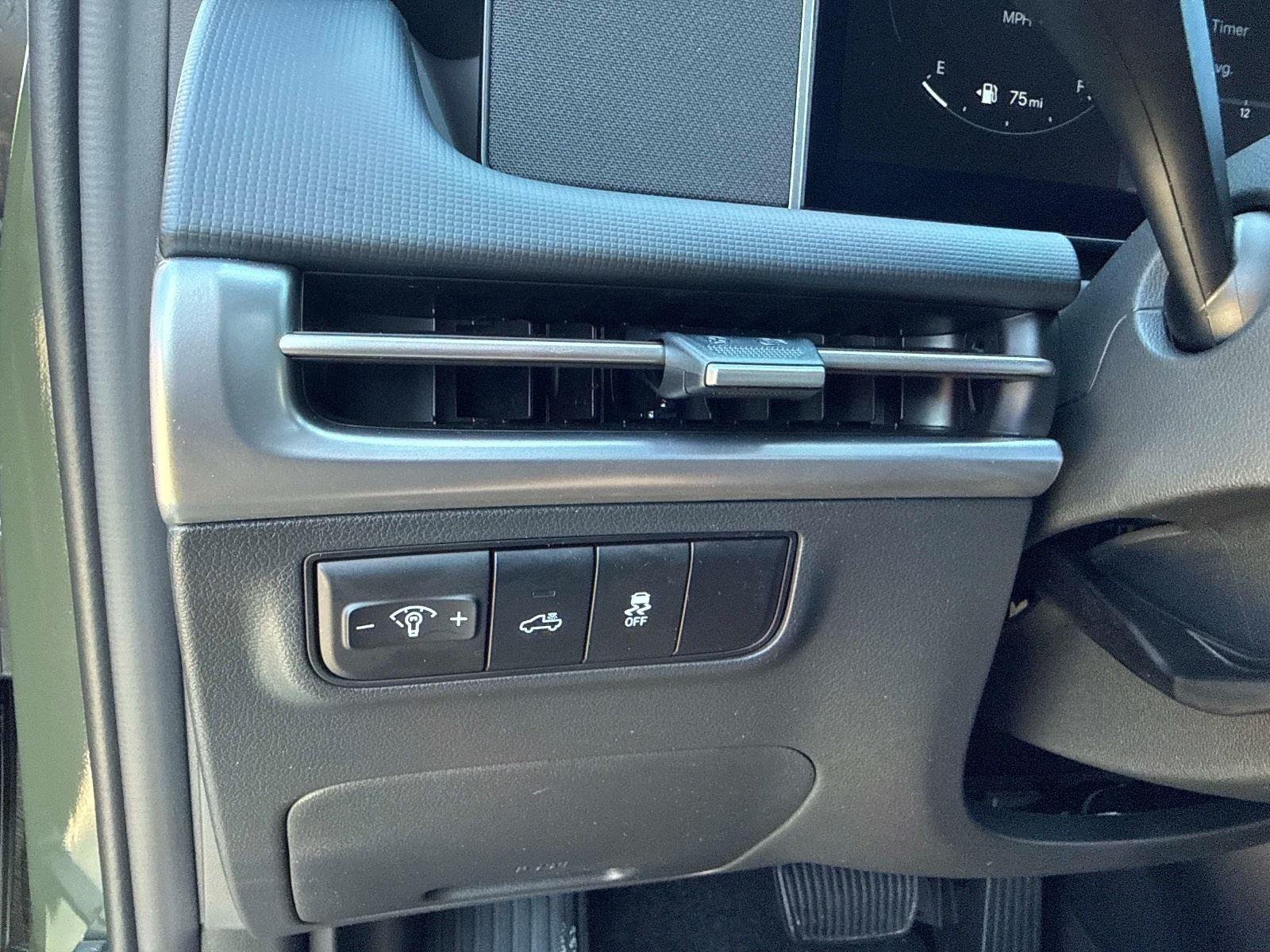 2026 Hyundai Santa Cruz SEL Activity