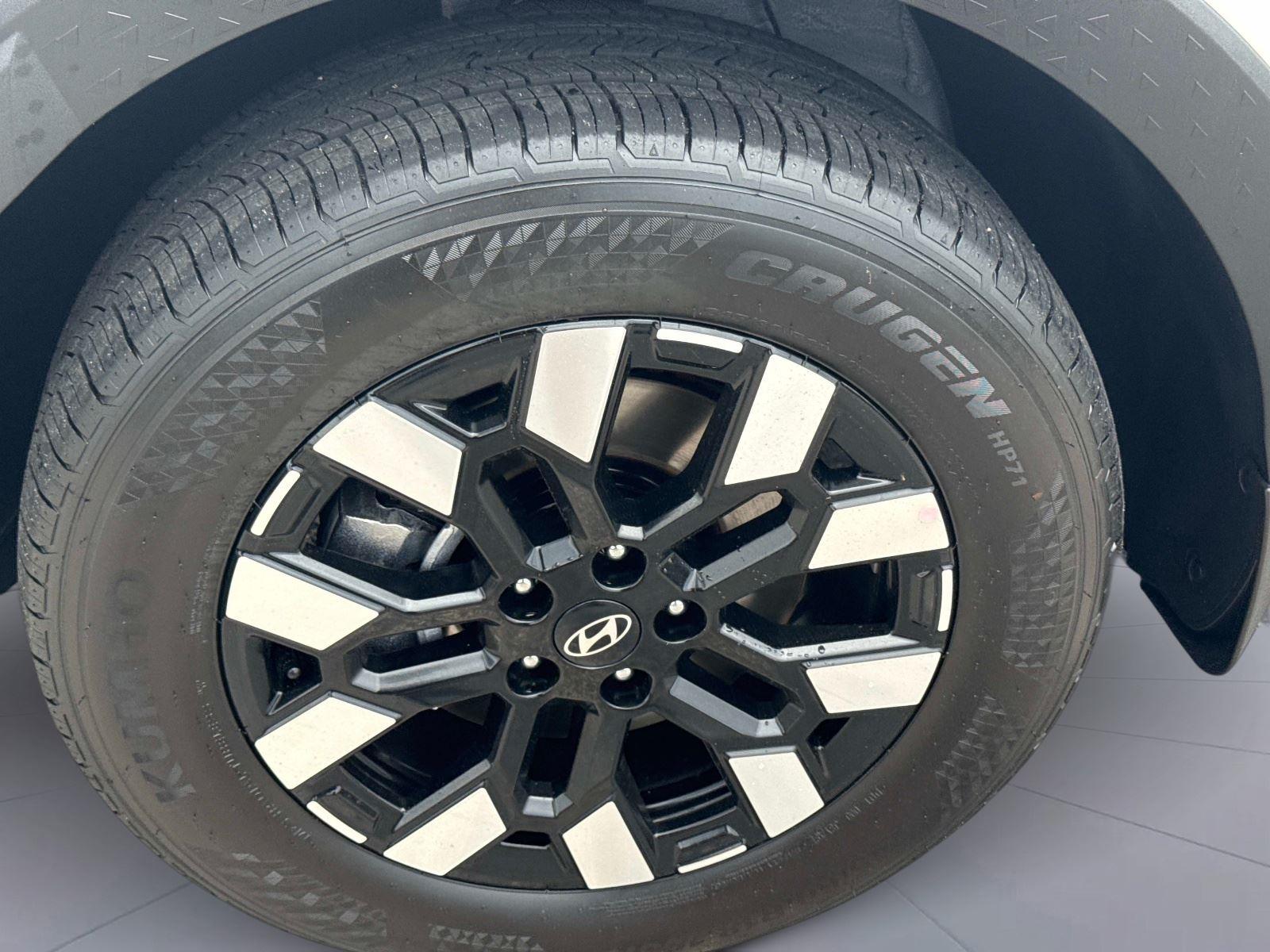 2026 Hyundai Santa Cruz SEL Activity