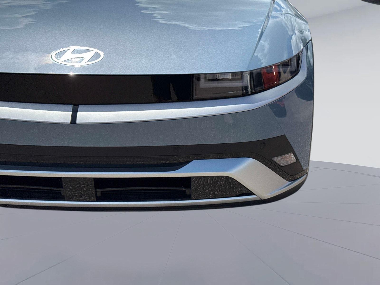2025 Hyundai IONIQ 5 SE Standard Range