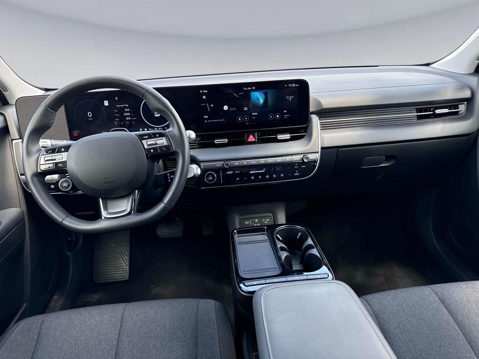 2025 Hyundai IONIQ 5 SE Standard Range
