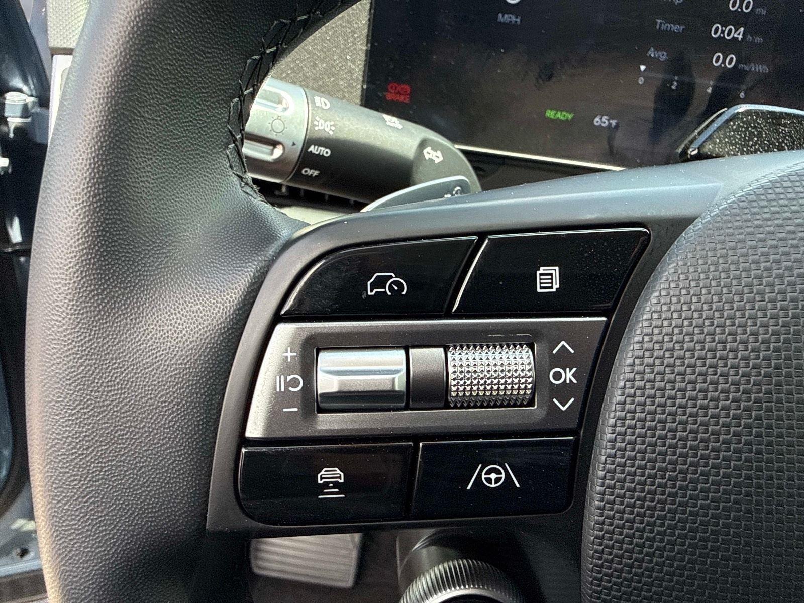 2025 Hyundai IONIQ 5 SE Standard Range