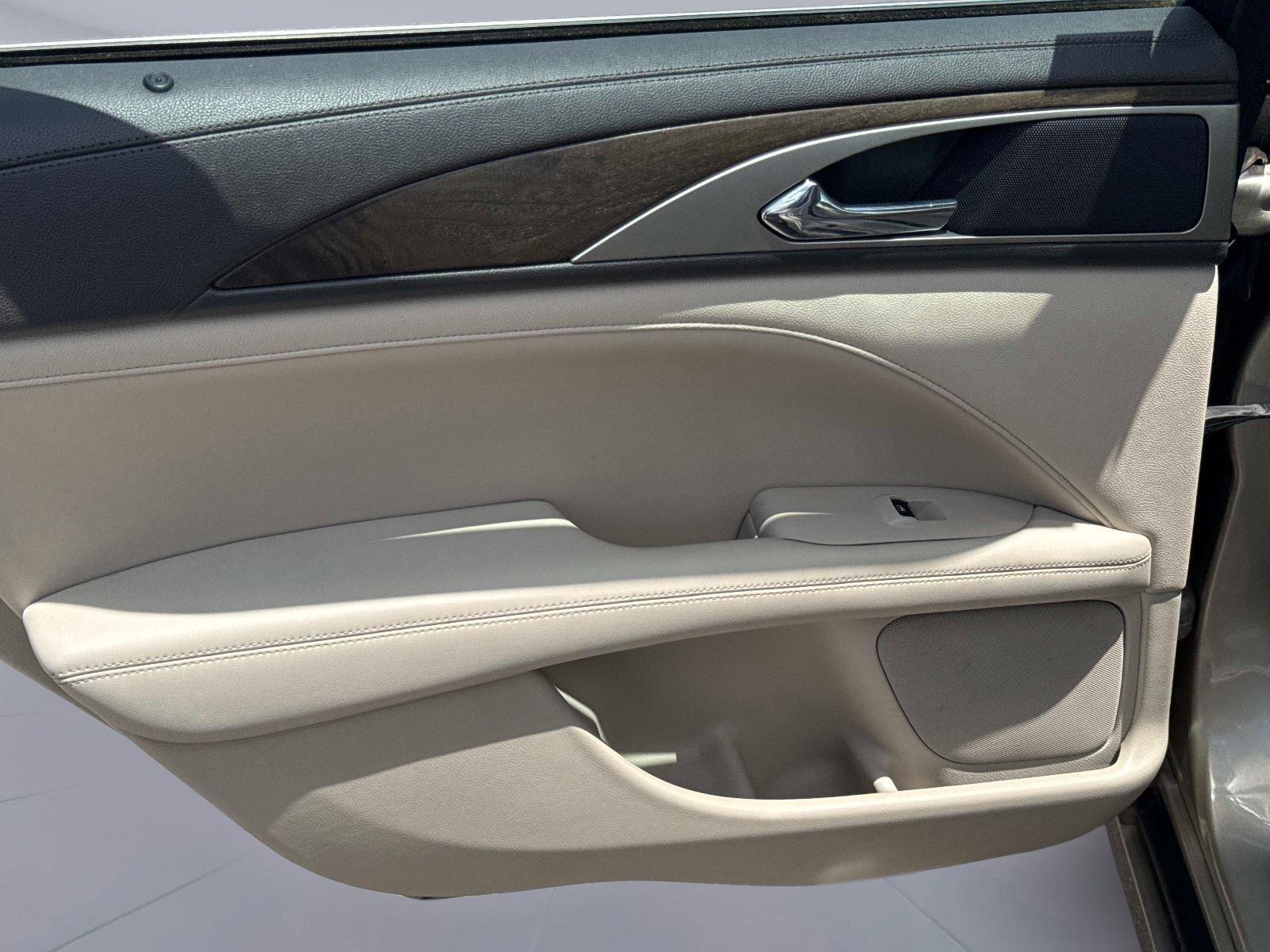 2017 Lincoln MKZ Reserve