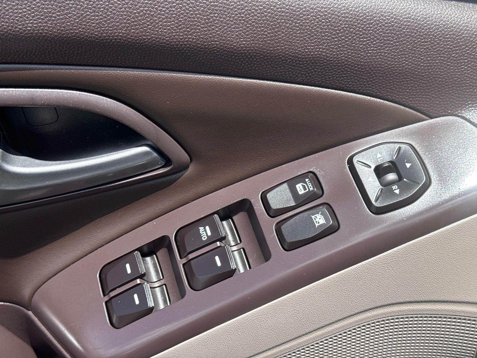 2015 Hyundai Tucson SE