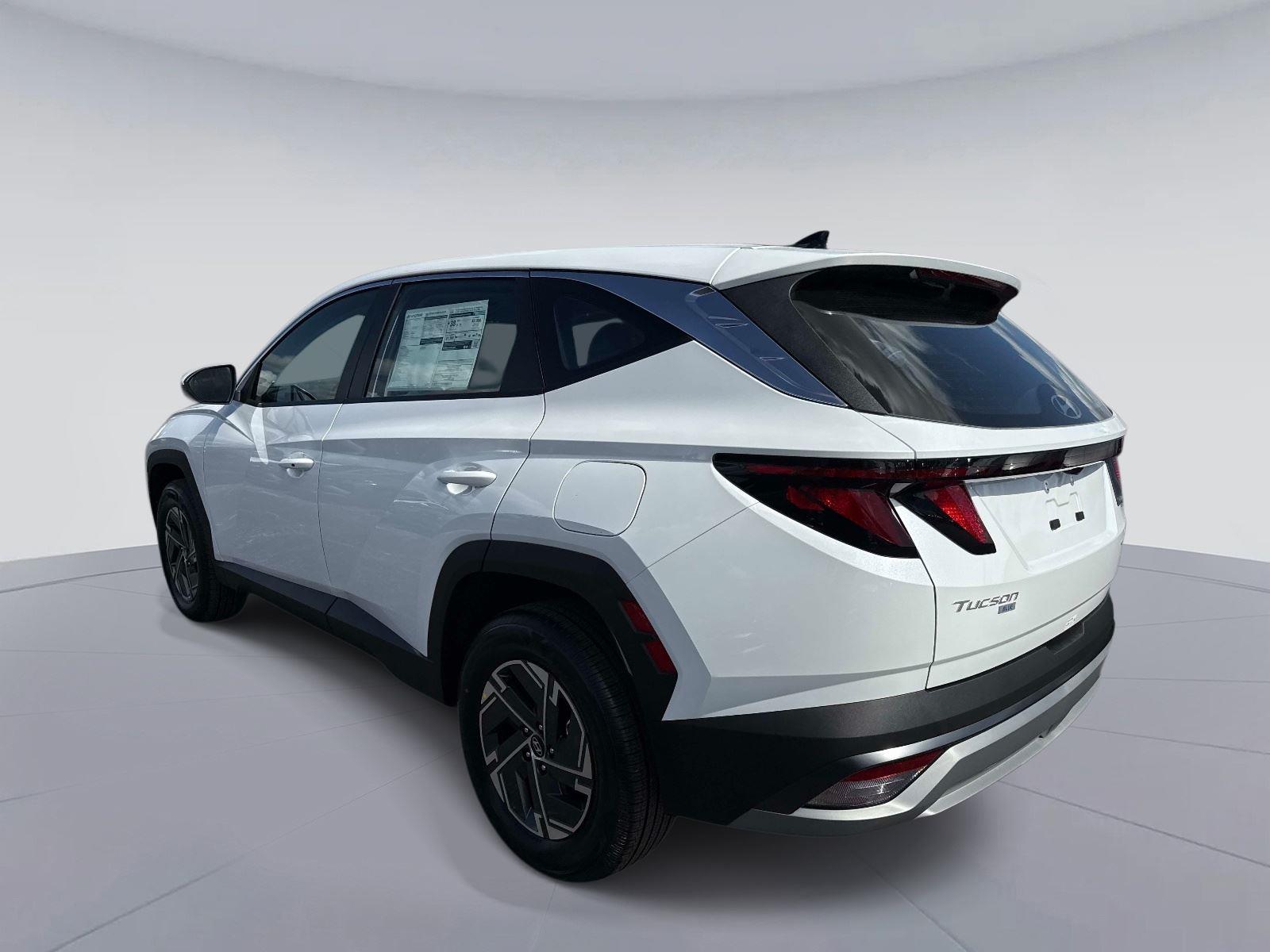 2026 Hyundai Tucson Hybrid Blue SE