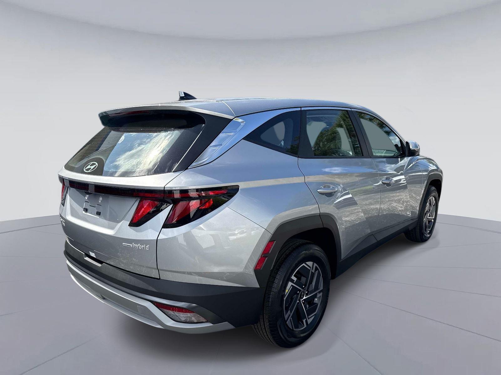 2026 Hyundai Tucson Hybrid Blue SE