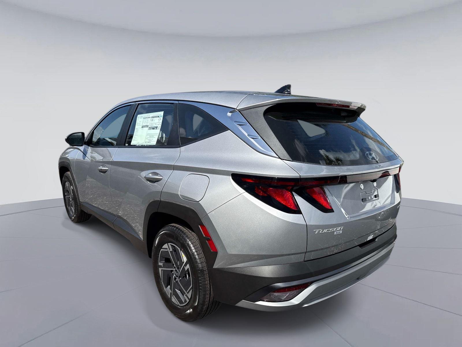 2026 Hyundai Tucson Hybrid Blue SE