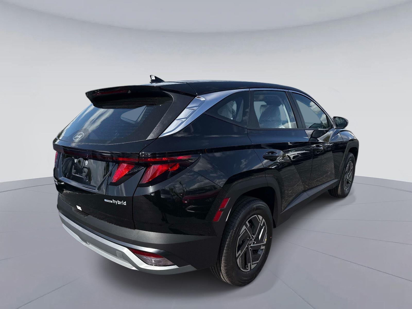 2026 Hyundai Tucson Hybrid Blue SE
