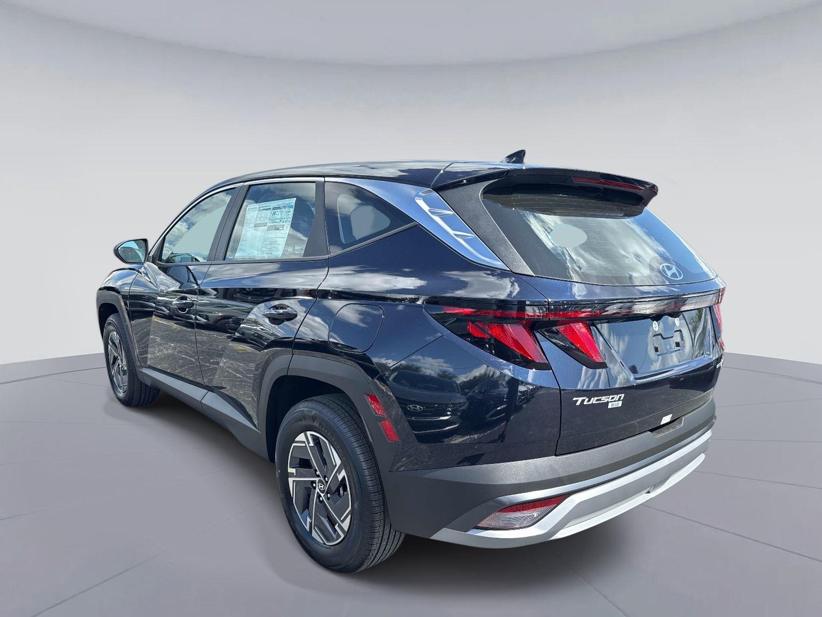 2026 Hyundai Tucson Hybrid Blue SE