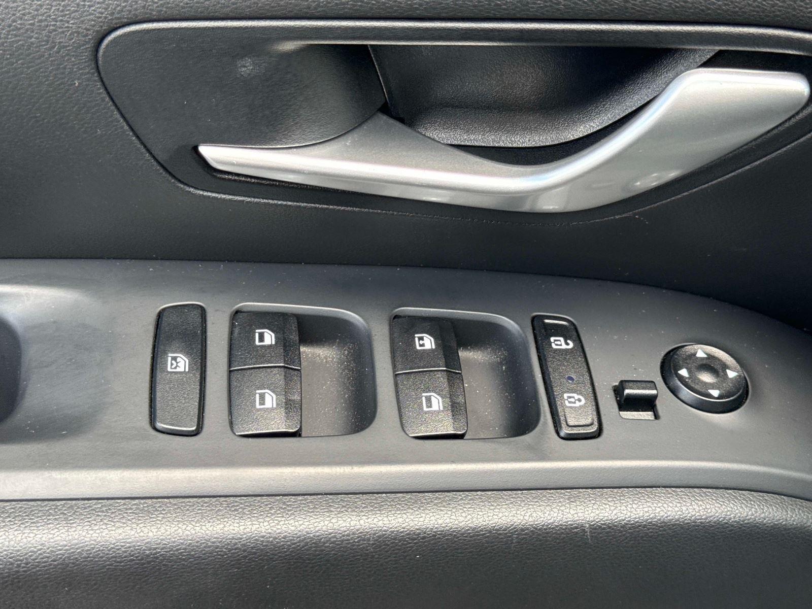 2024 Hyundai Santa Cruz SE