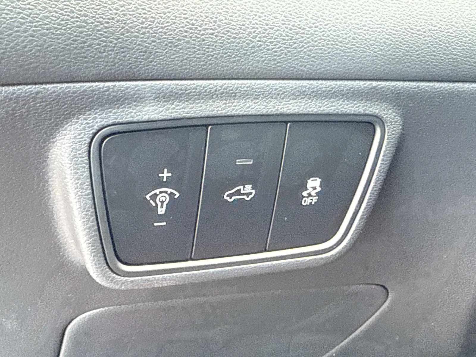 2024 Hyundai Santa Cruz SE